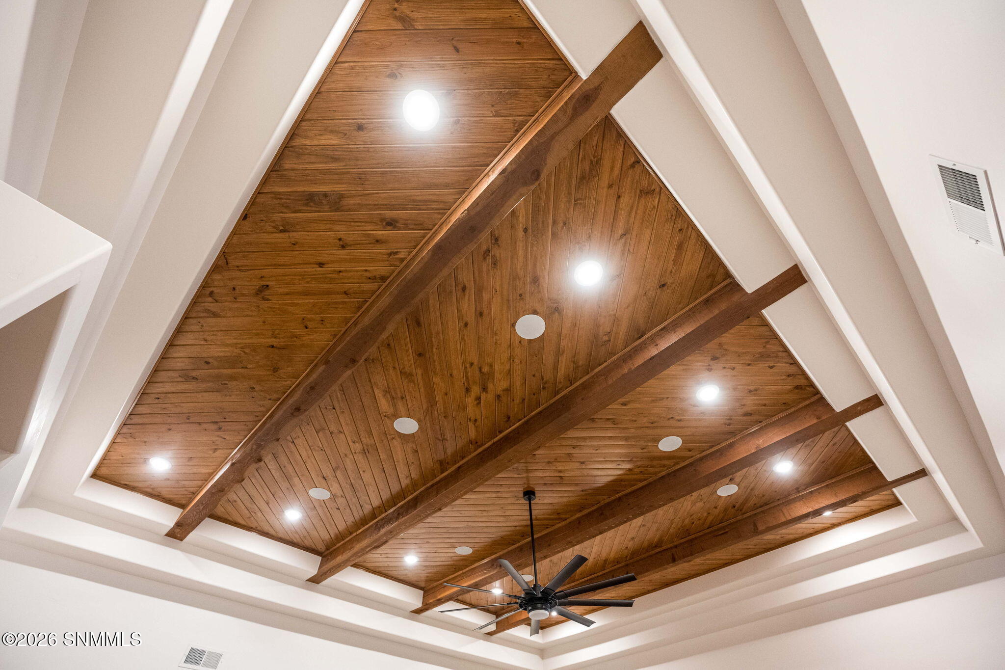 13-web-or-mls-Snappin Homes (MesaMonte45