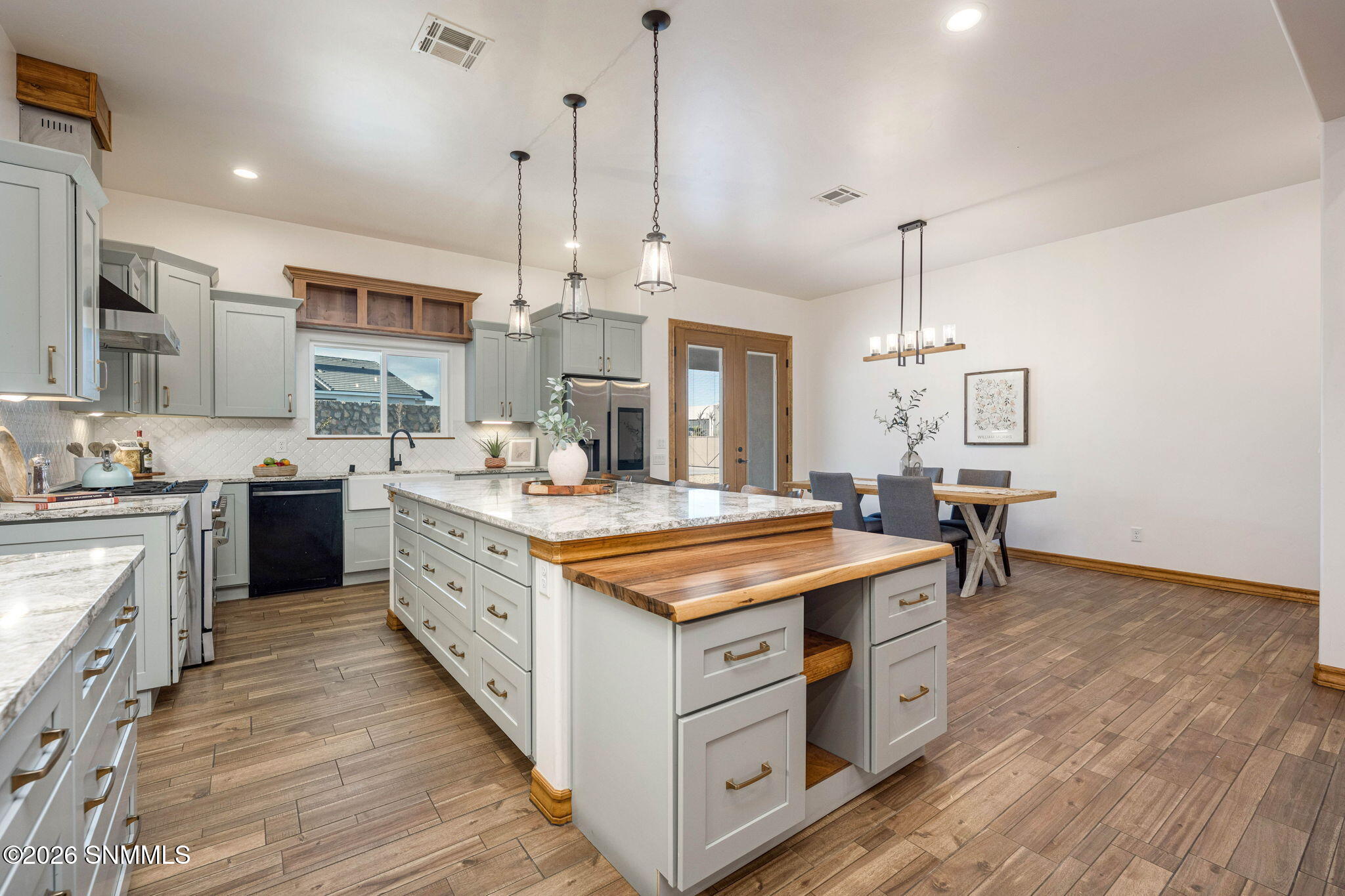 23-web-or-mls-Snappin Homes (MesaMonte45