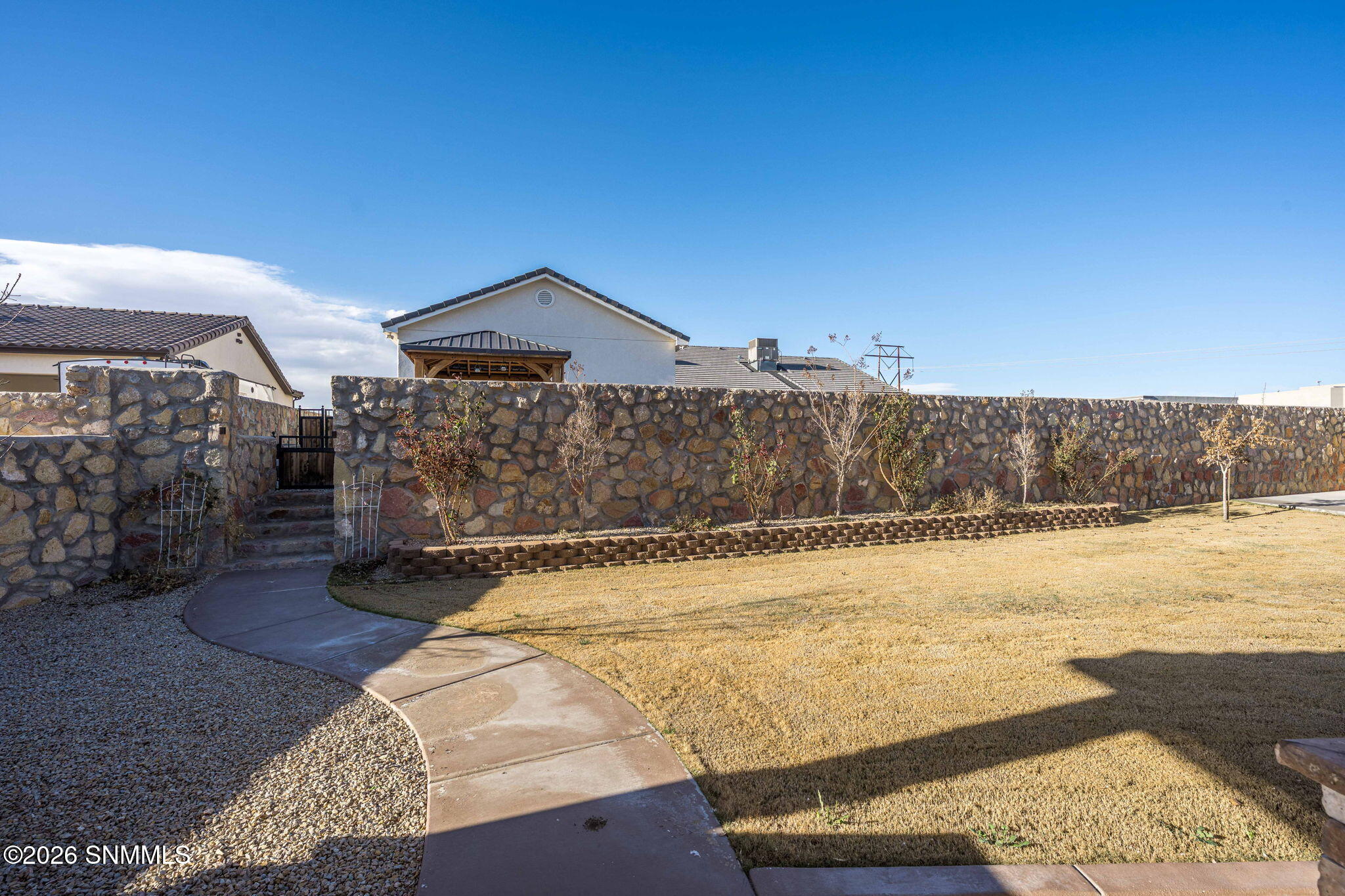 66-web-or-mls-Snappin Homes (MesaMonte45