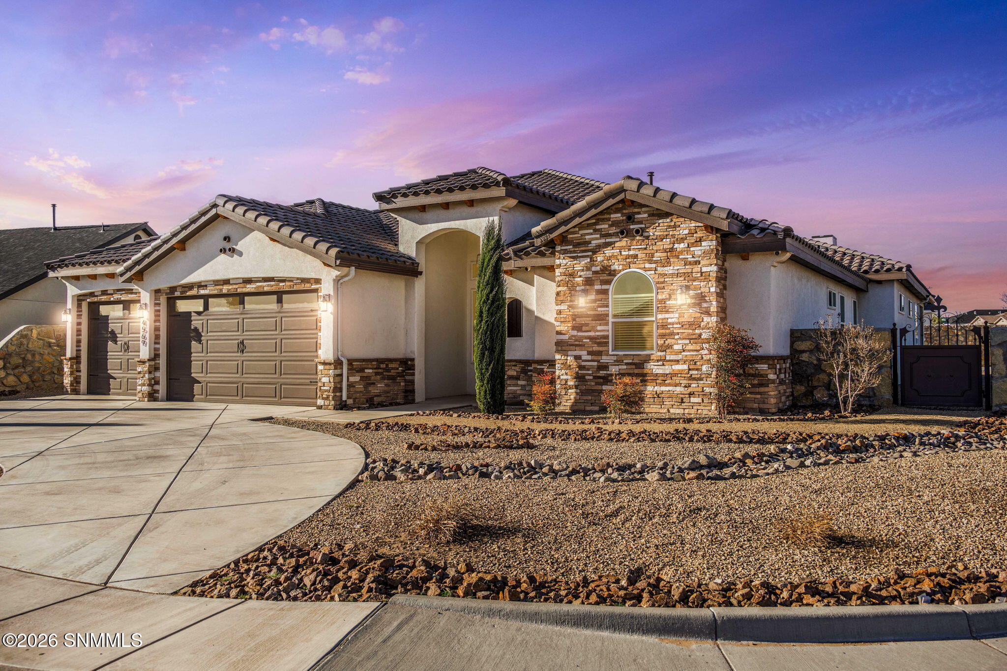 73-web-or-mls-Snappin Homes (MesaMonte45