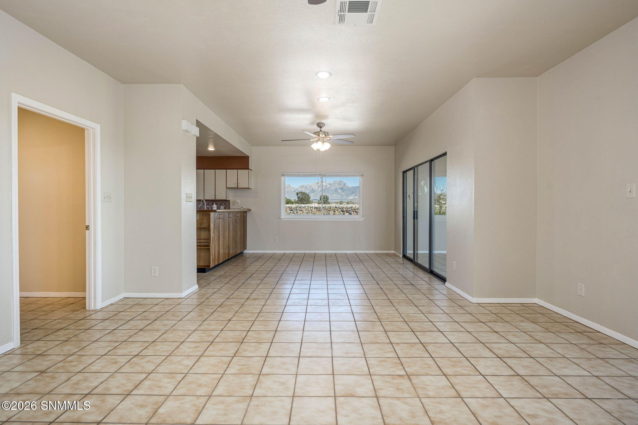 15-web-or-mls-Snappin Homes (MajesticRid