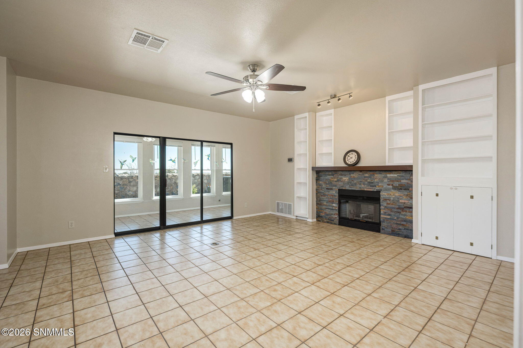 12-web-or-mls-Snappin Homes (MajesticRid