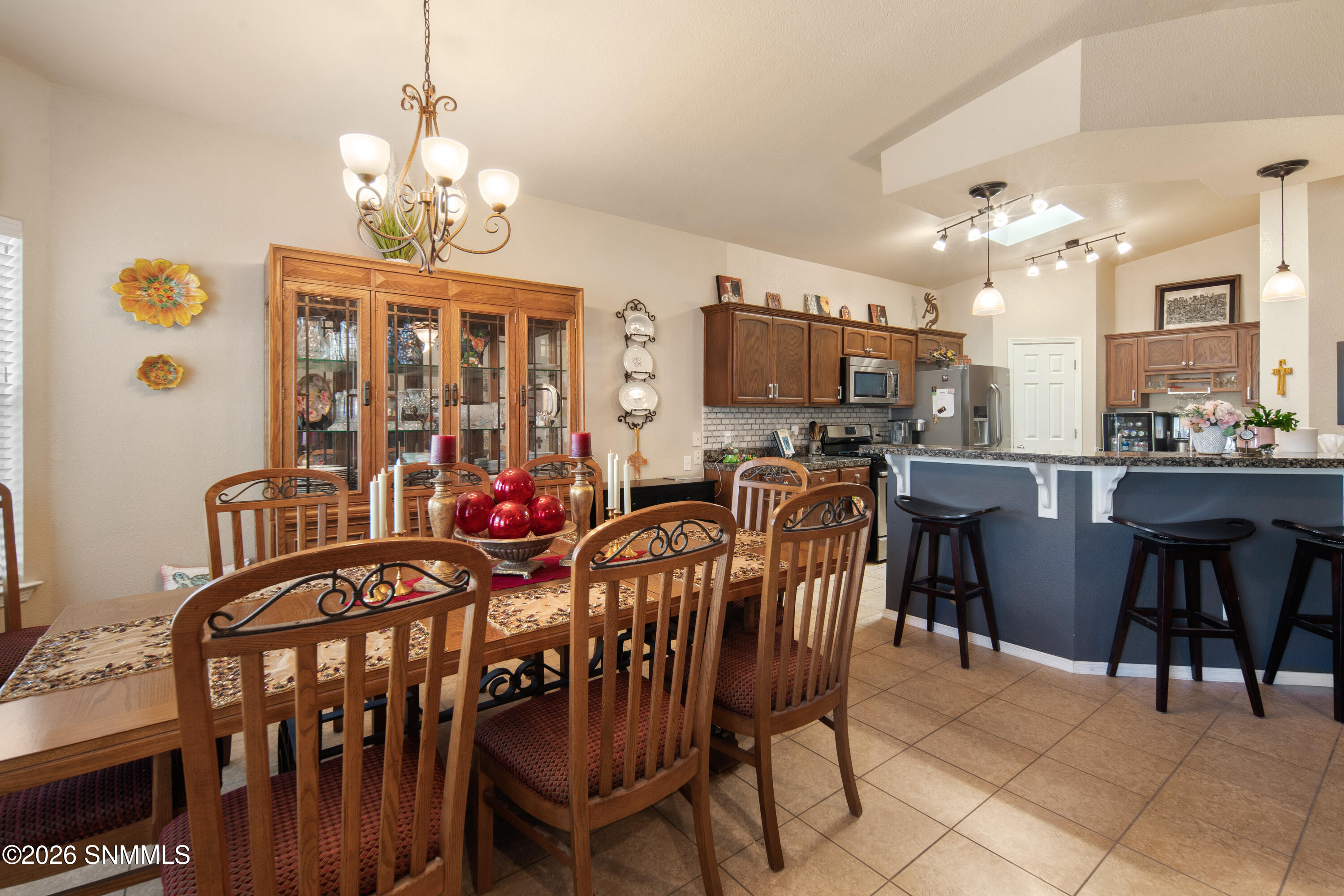 5805-Wales-MLS-Camera-Guy-10