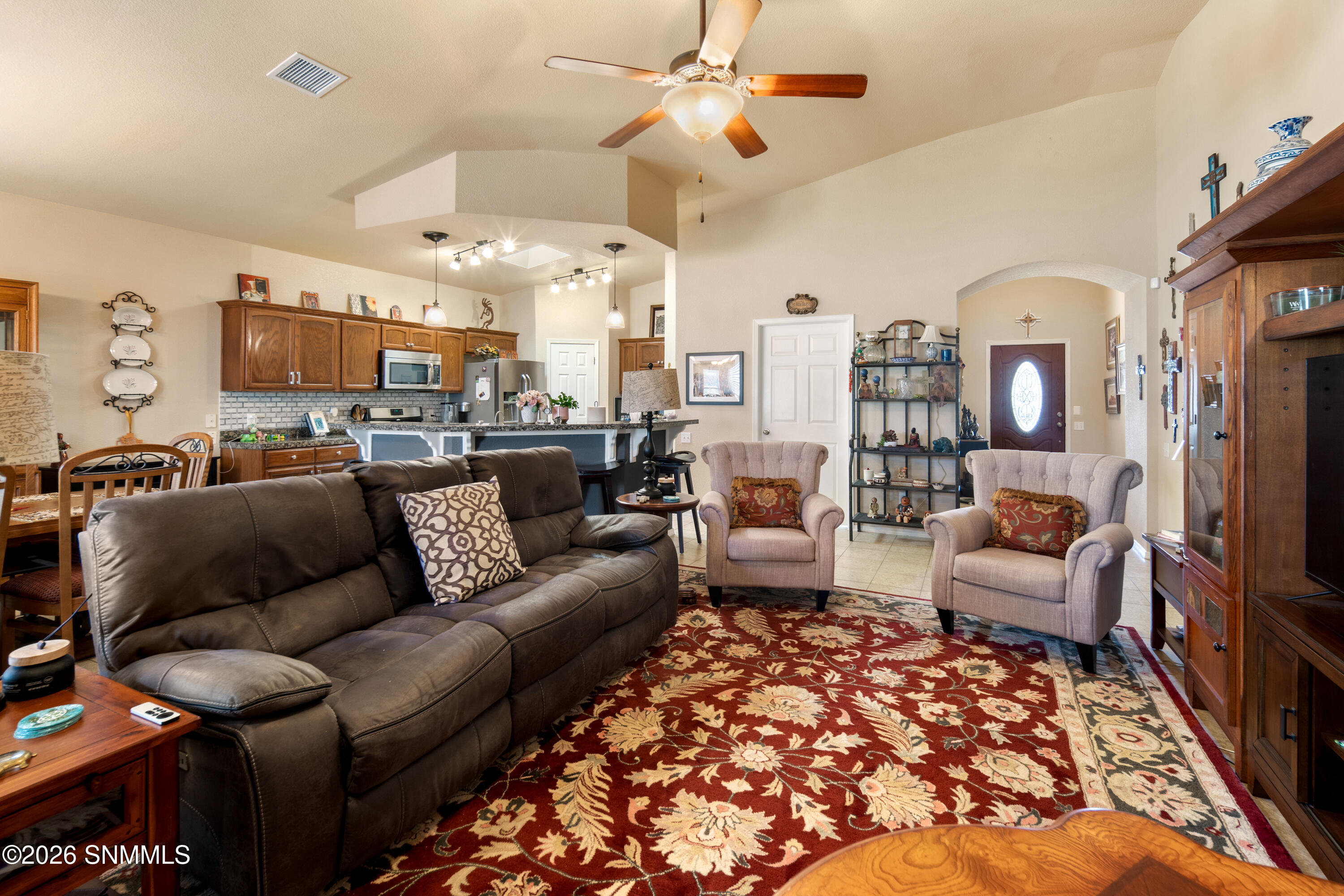 5805-Wales-MLS-Camera-Guy-11