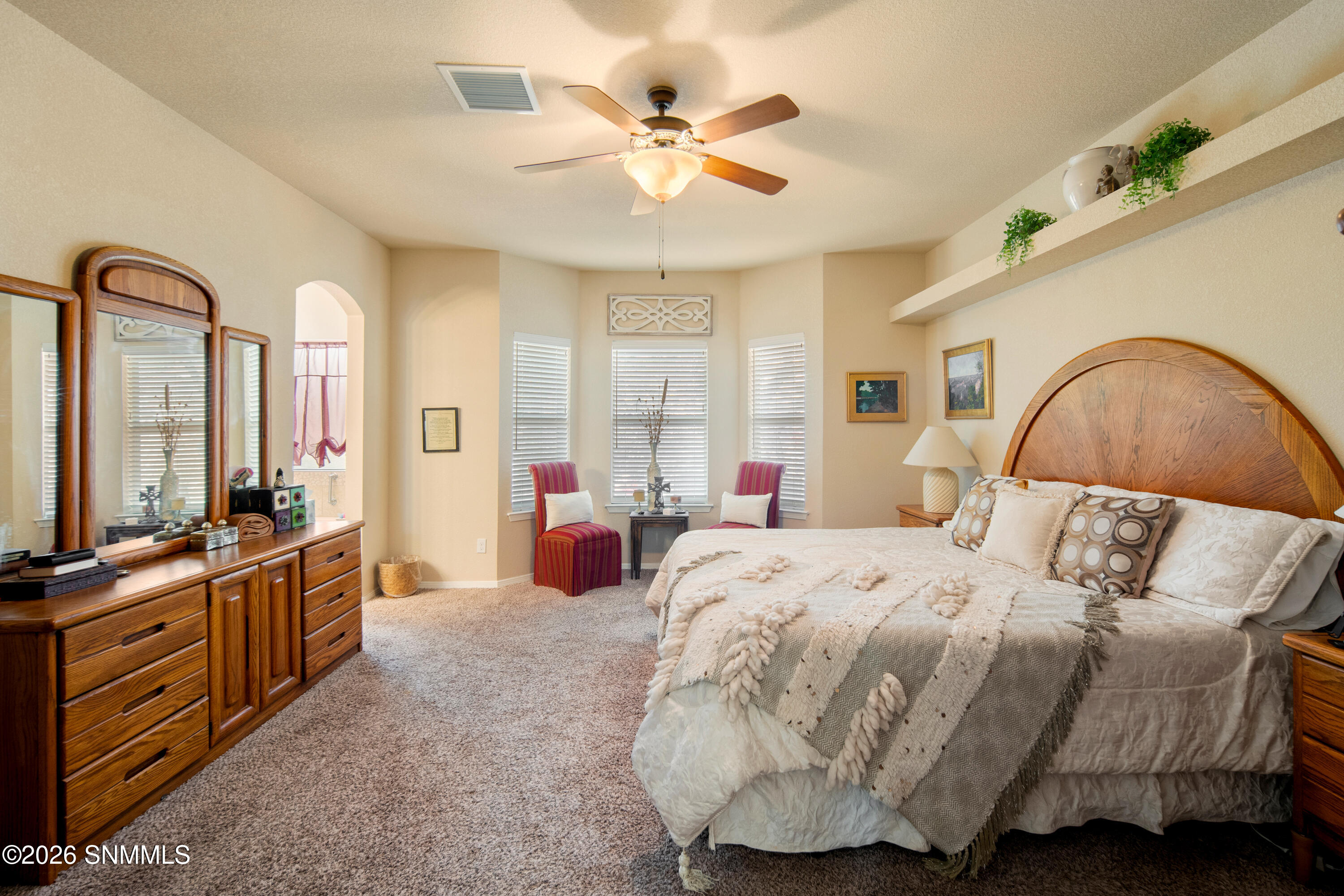 5805-Wales-MLS-Camera-Guy-13