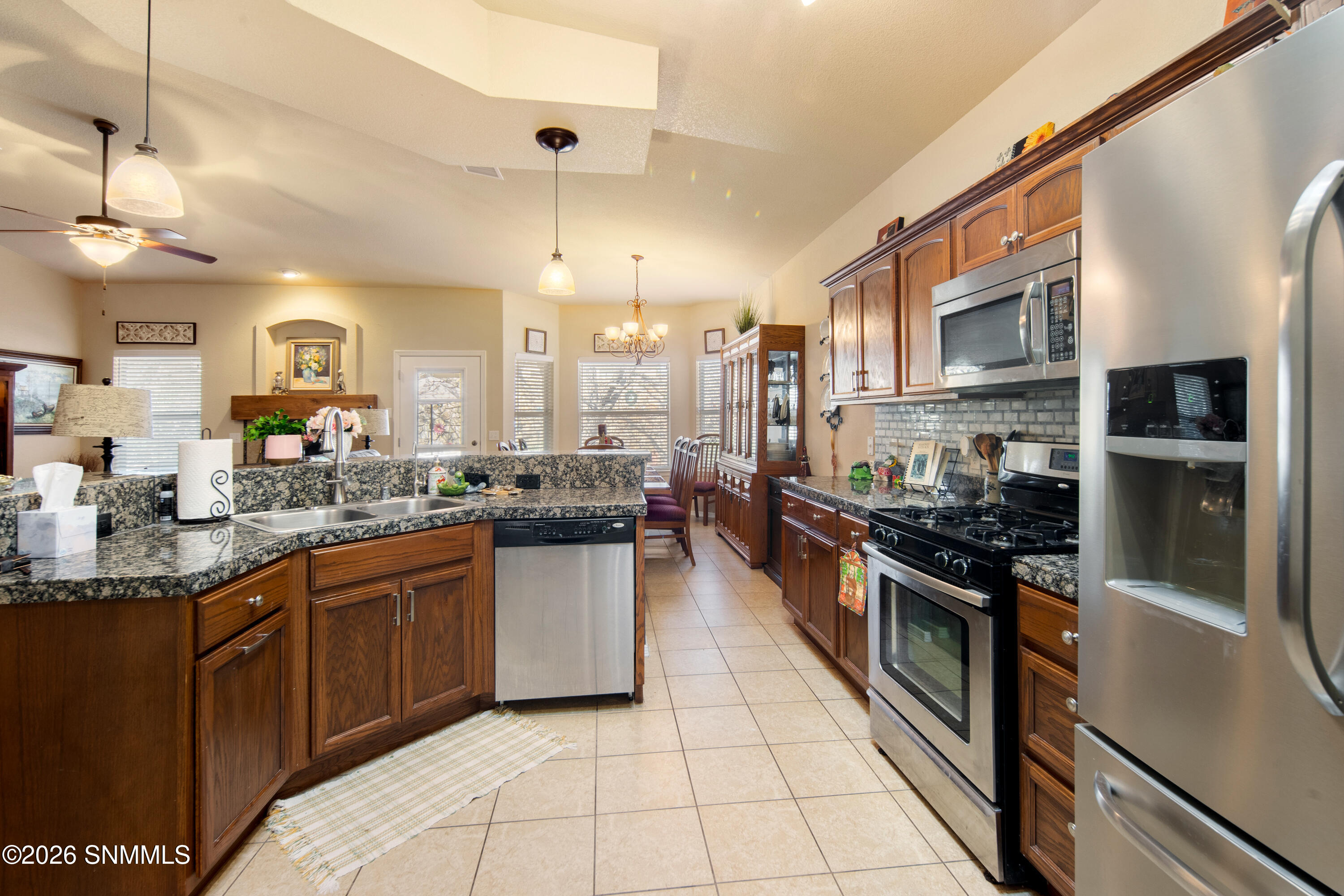 5805-Wales-MLS-Camera-Guy-9