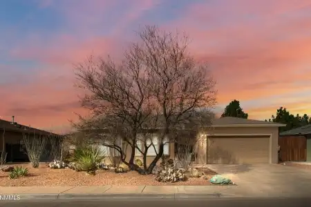 5805 Wales Drive, Santa Teresa, New Mexico 88008, 4 Bedrooms Bedrooms, ,2 BathroomsBathrooms,Residential,For Sale,Wales,2600804