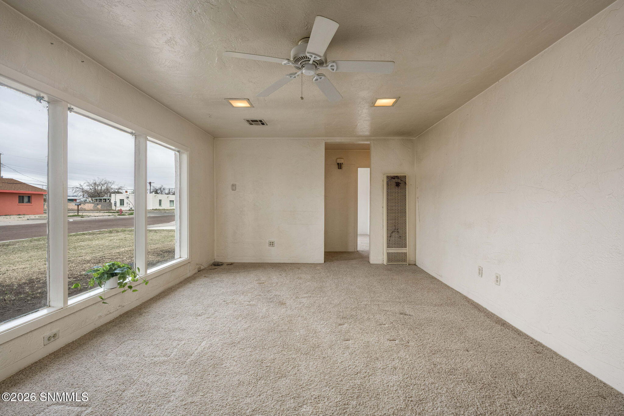 5-web-or-mls-Snappin Homes (Circle1065)-