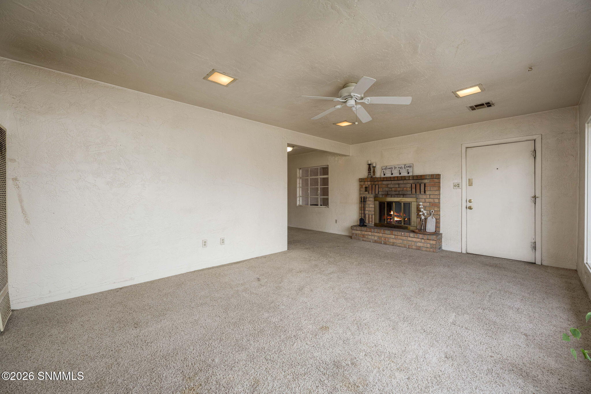 6-web-or-mls-Snappin Homes (Circle1065)-