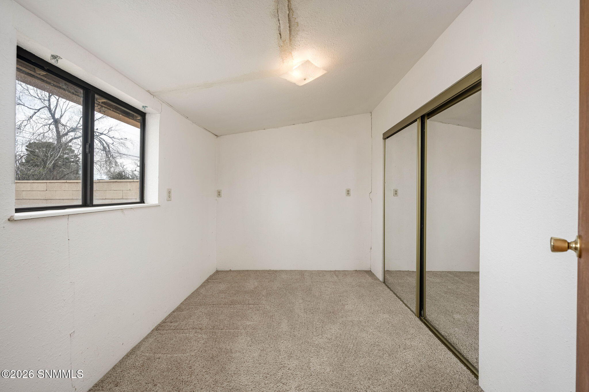 19-web-or-mls-Snappin Homes (Circle1065)