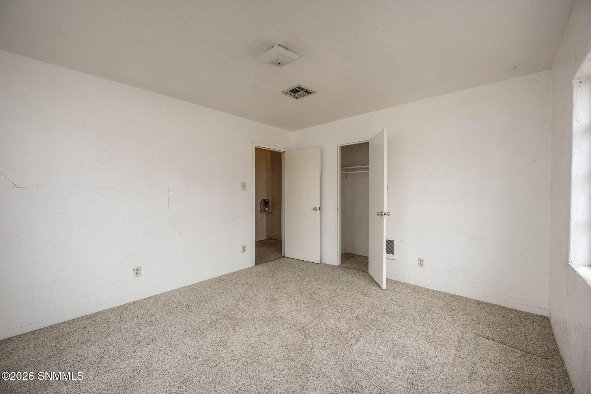 25-web-or-mls-Snappin Homes (Circle1065)