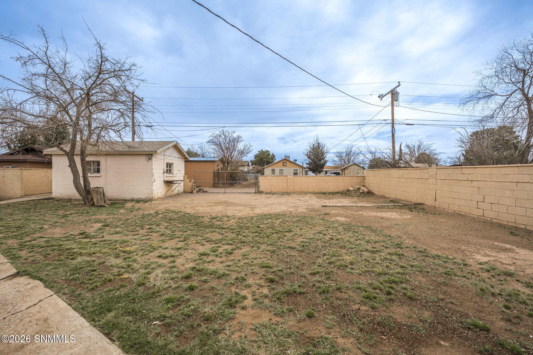 27-web-or-mls-Snappin Homes (Circle1065)