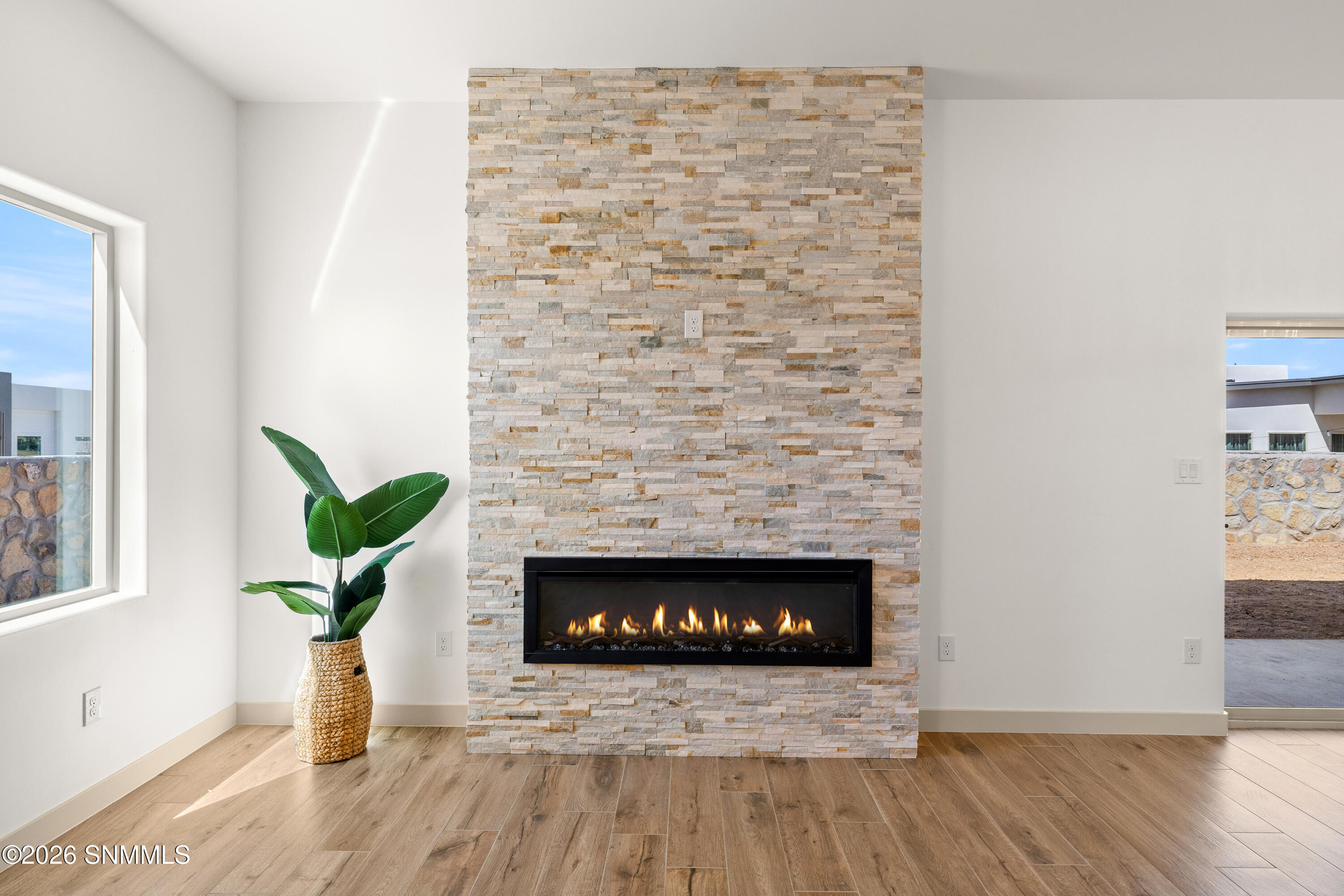 3631-Cardinal-MLS-Camera-Guy-50