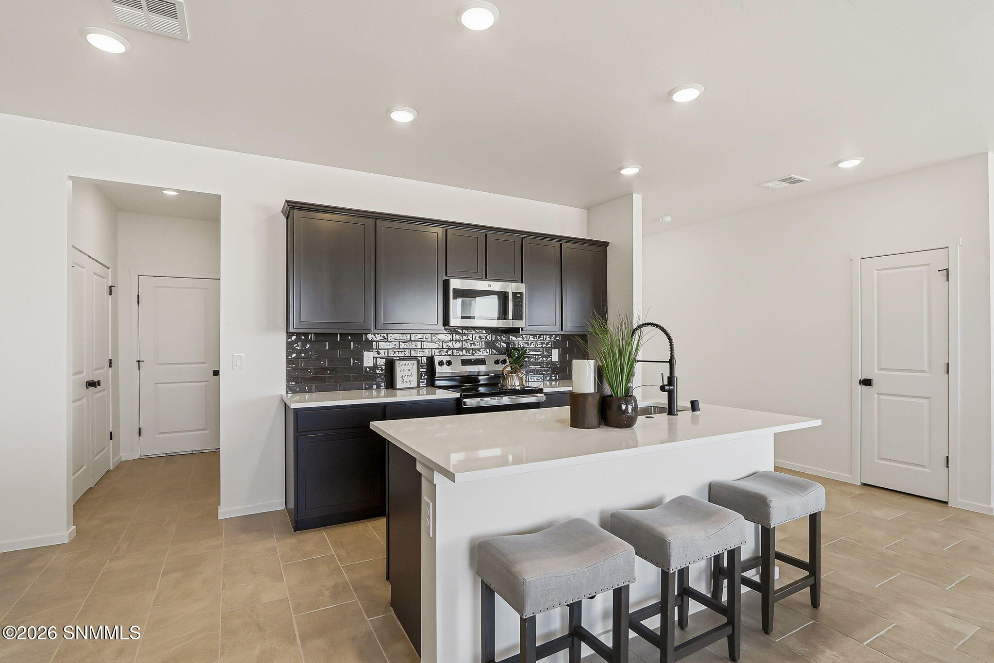 13-web-or-mls-13-print-IMG_0213