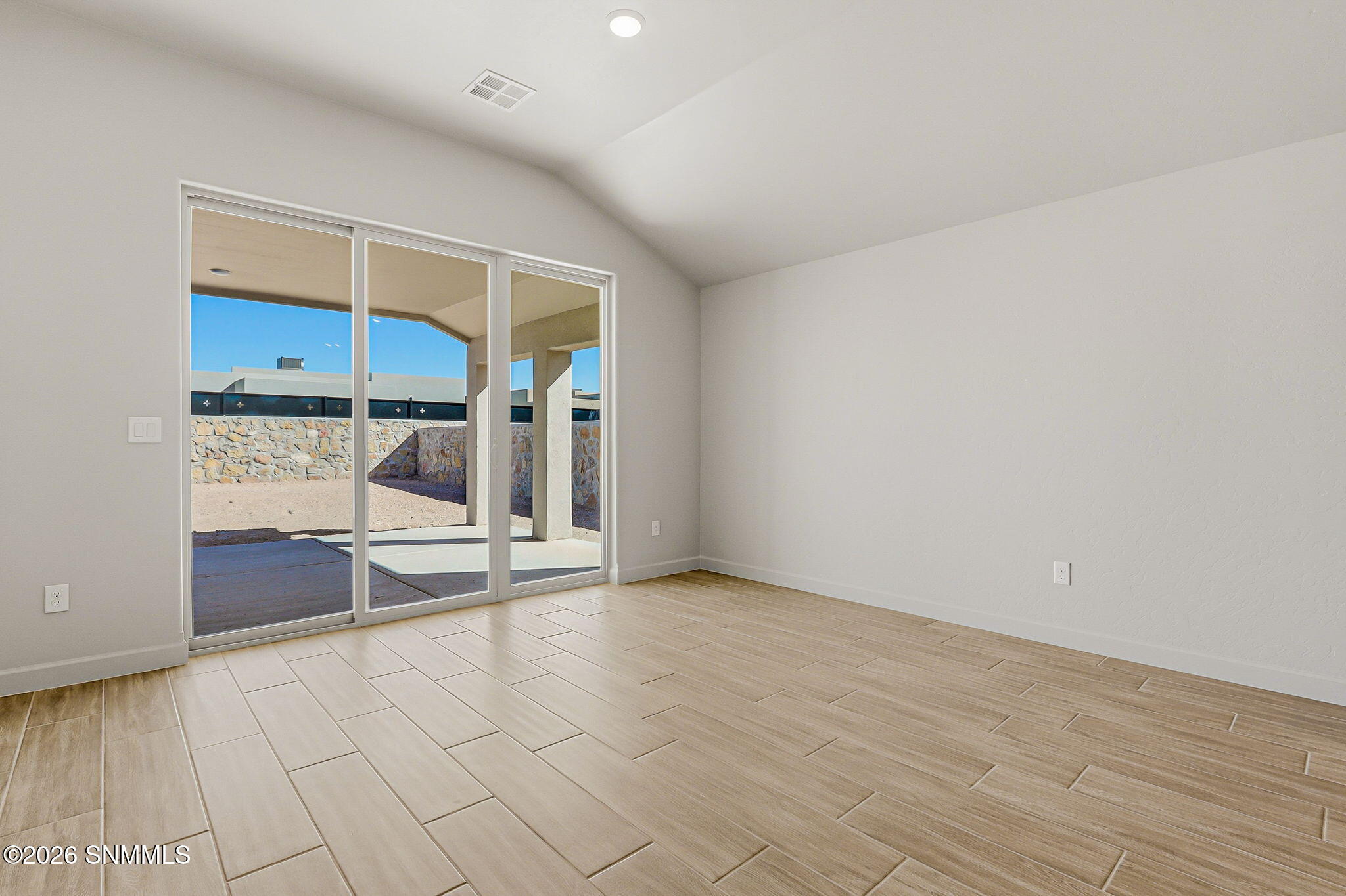 16-web-or-mls-16-print-IMG_9533_1