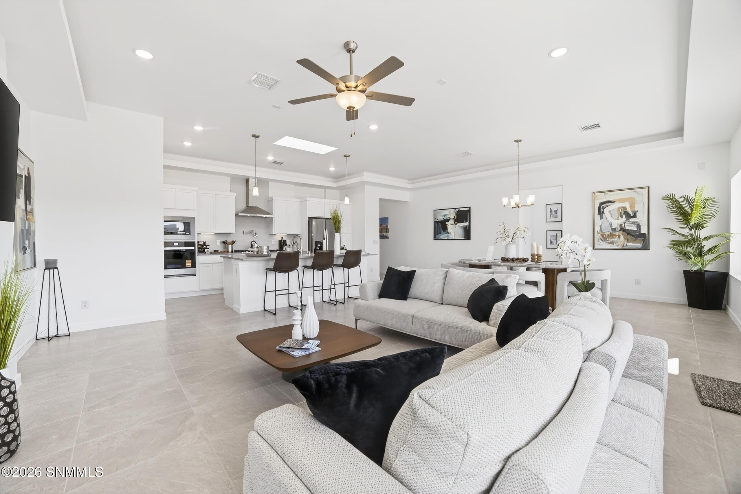 E-3 = 3625 SPRINGHAVEN MLS PIX-17