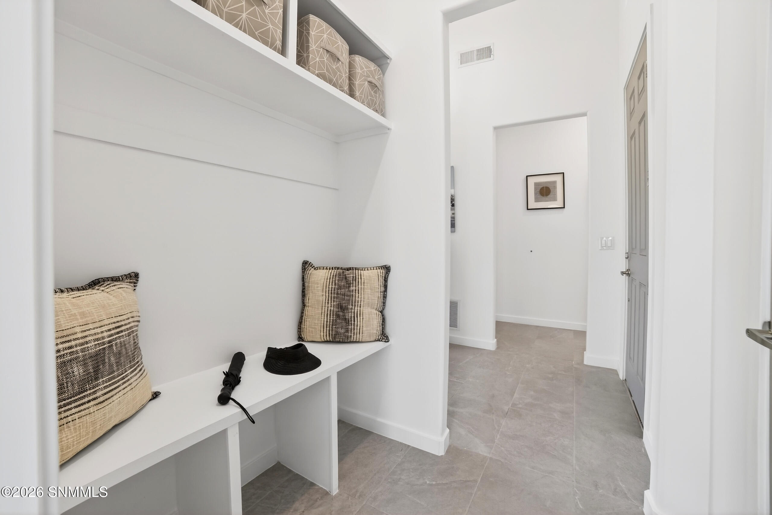 E-3 = 3625 SPRINGHAVEN MLS PIX-19