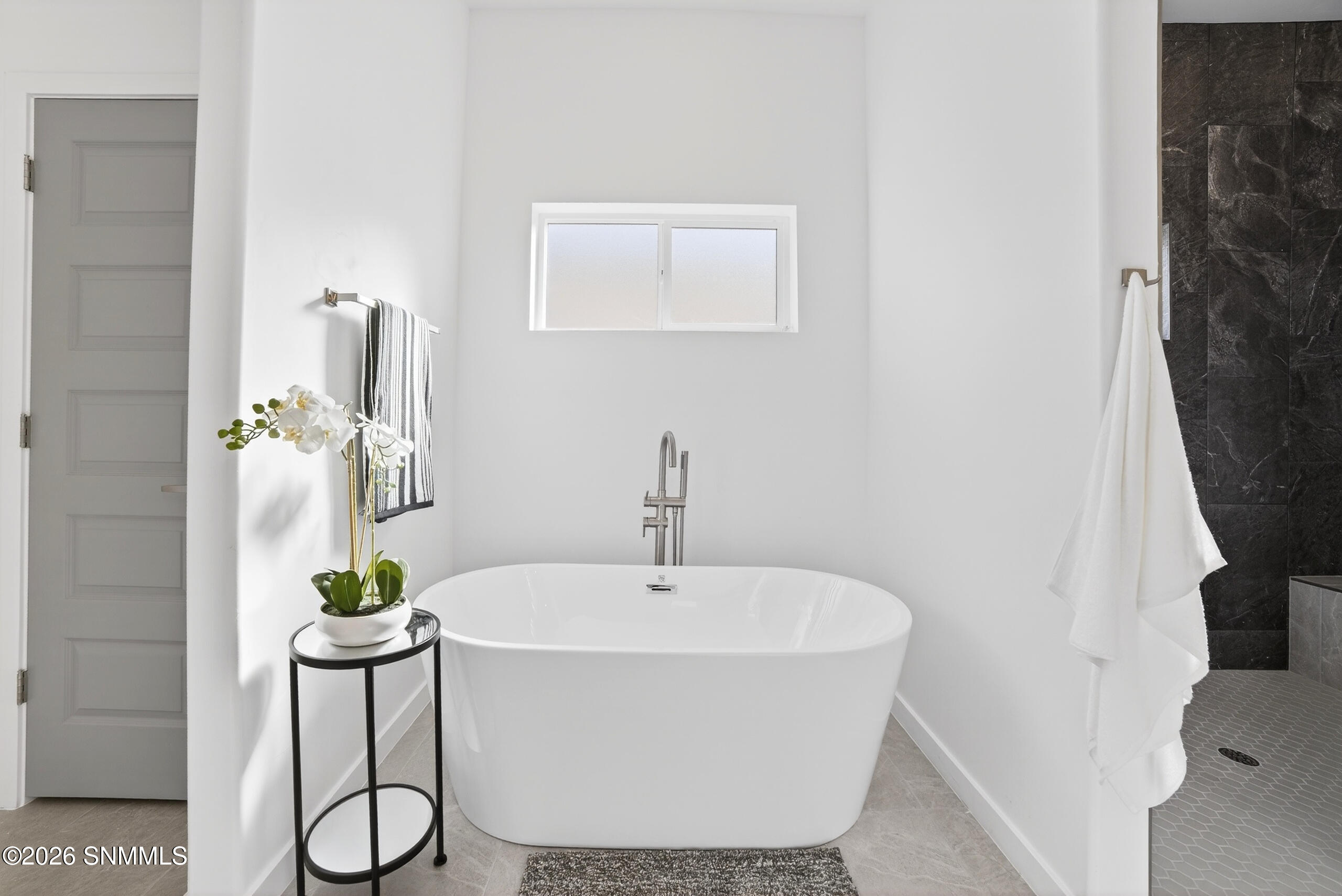 E-3 = 3625 SPRINGHAVEN MLS PIX-28