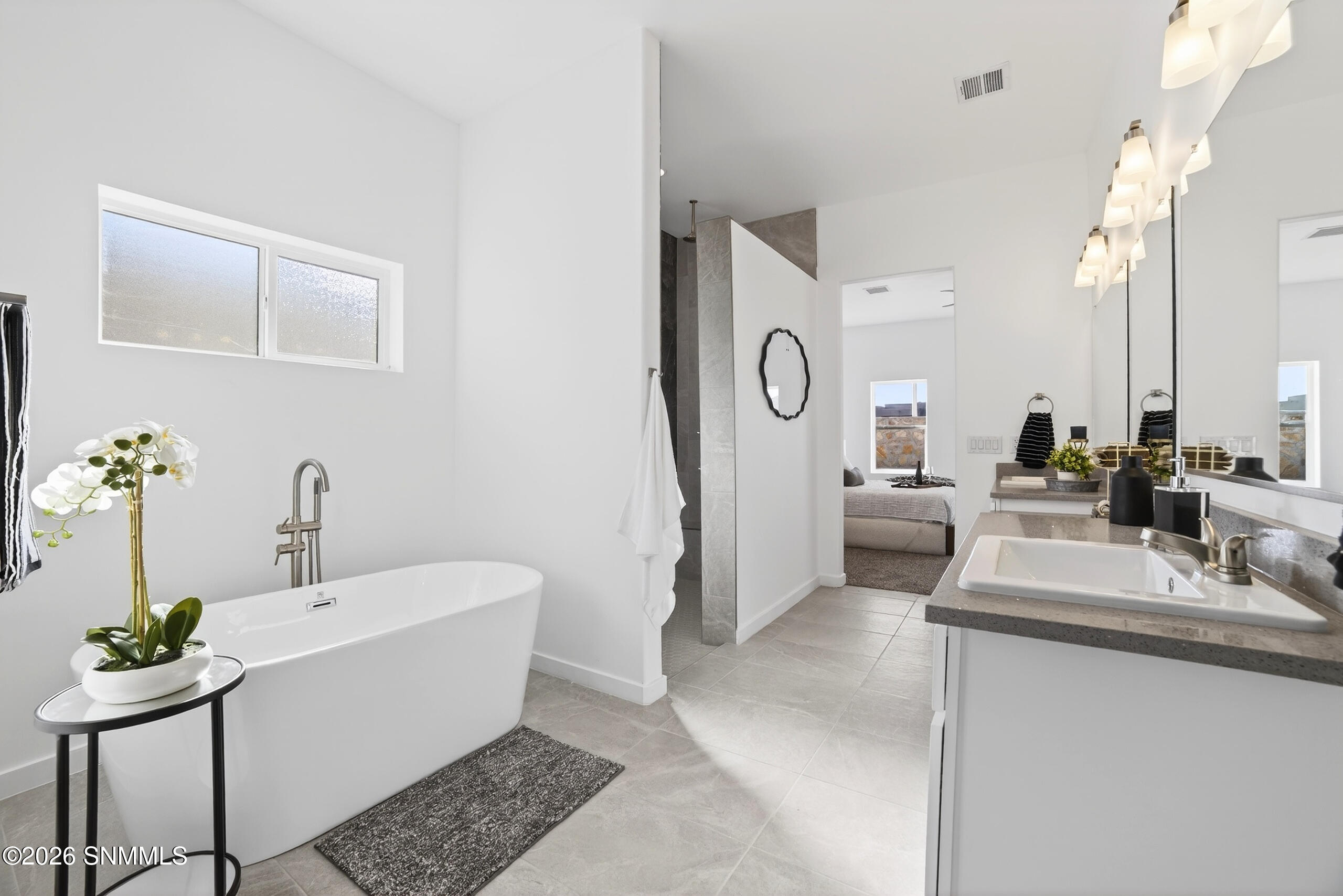 E-3 = 3625 SPRINGHAVEN MLS PIX-29