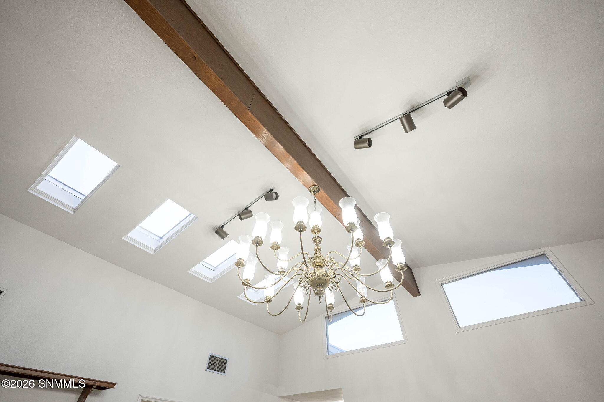 12-web-or-mls-Snappin Homes (TresPinos20