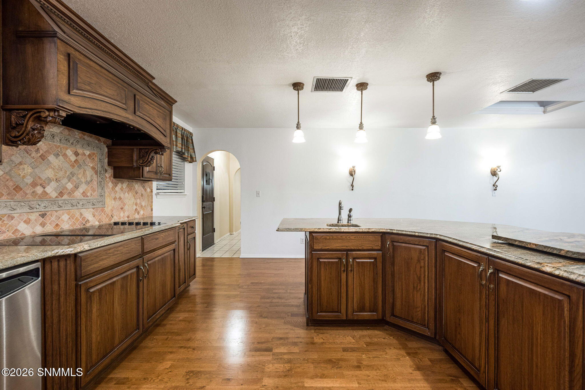 26-web-or-mls-Snappin Homes (TresPinos20