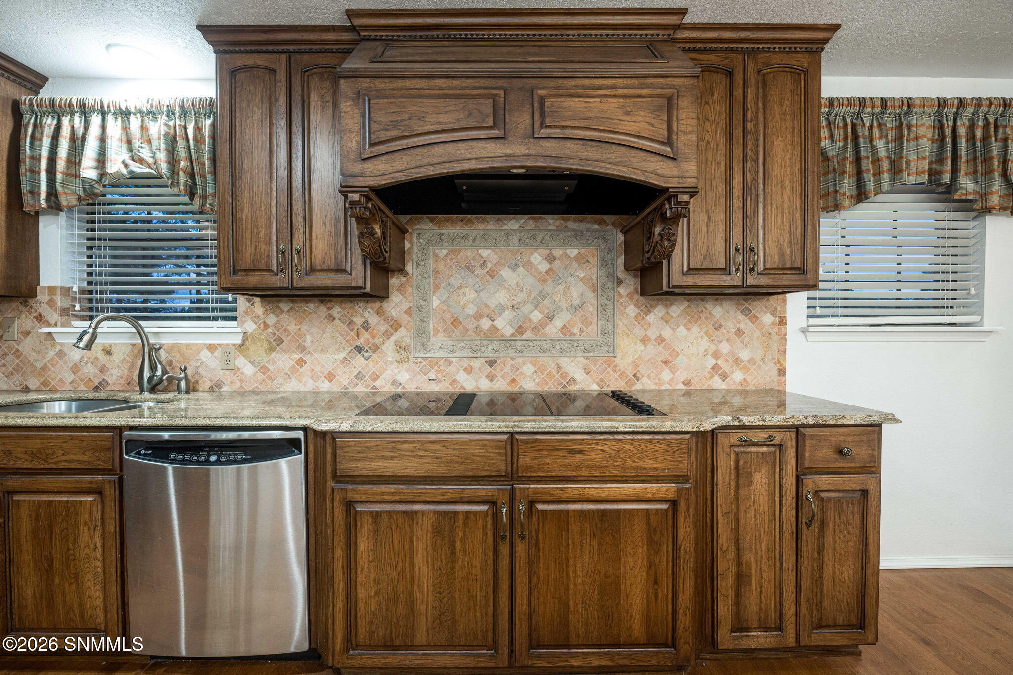 27-web-or-mls-Snappin Homes (TresPinos20