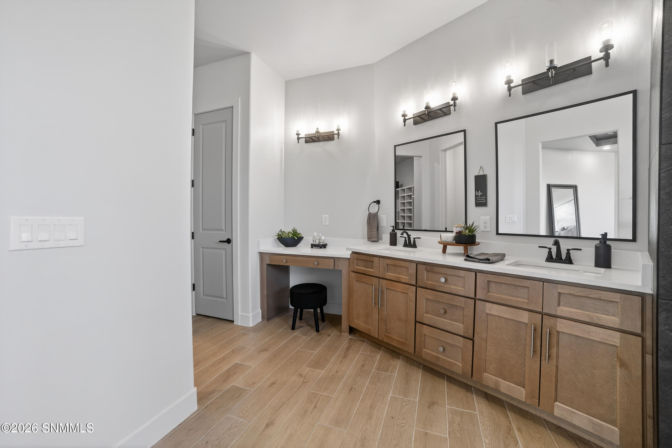 6740 VIA EMMA v2.0-12