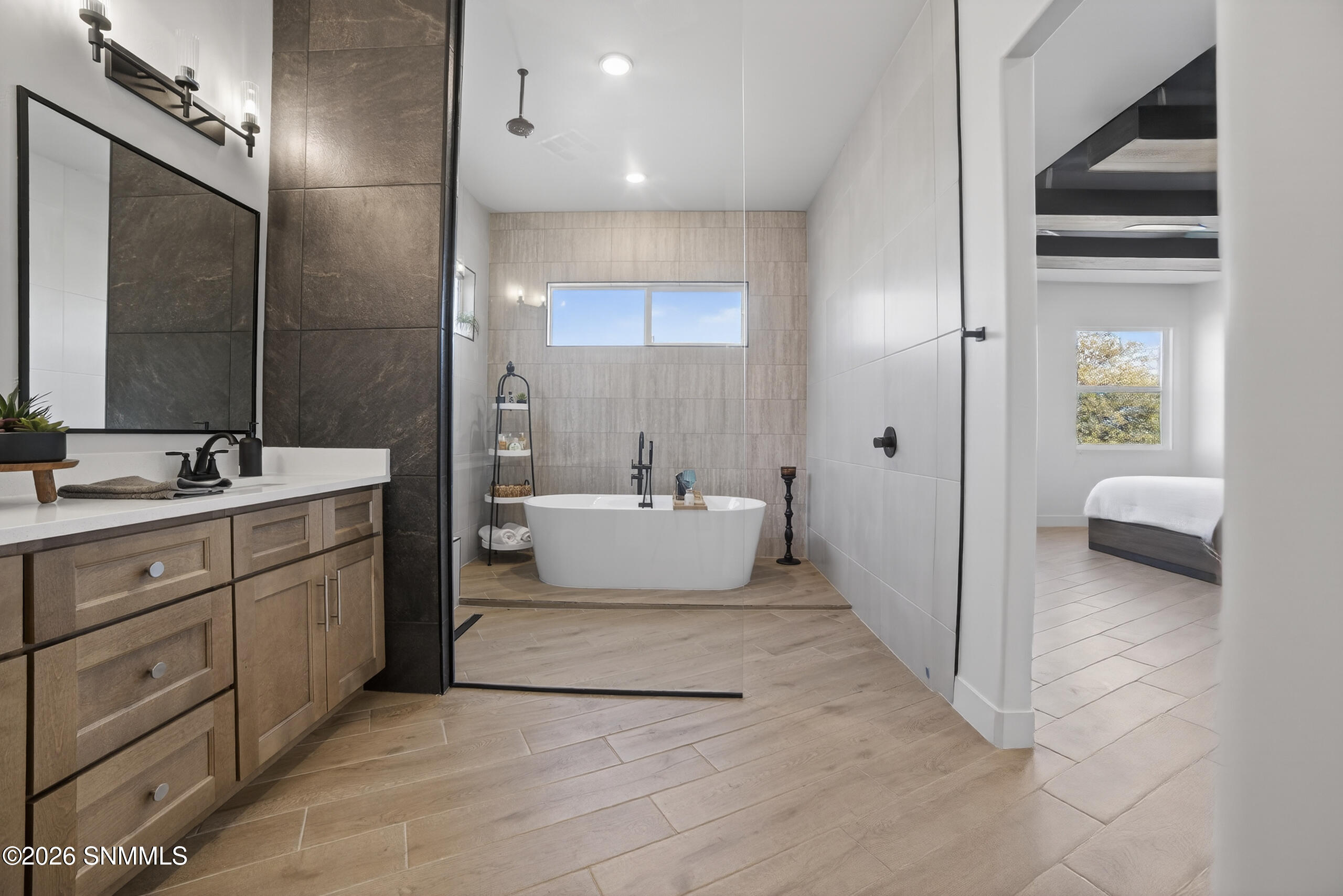 6740 VIA EMMA v2.0-14