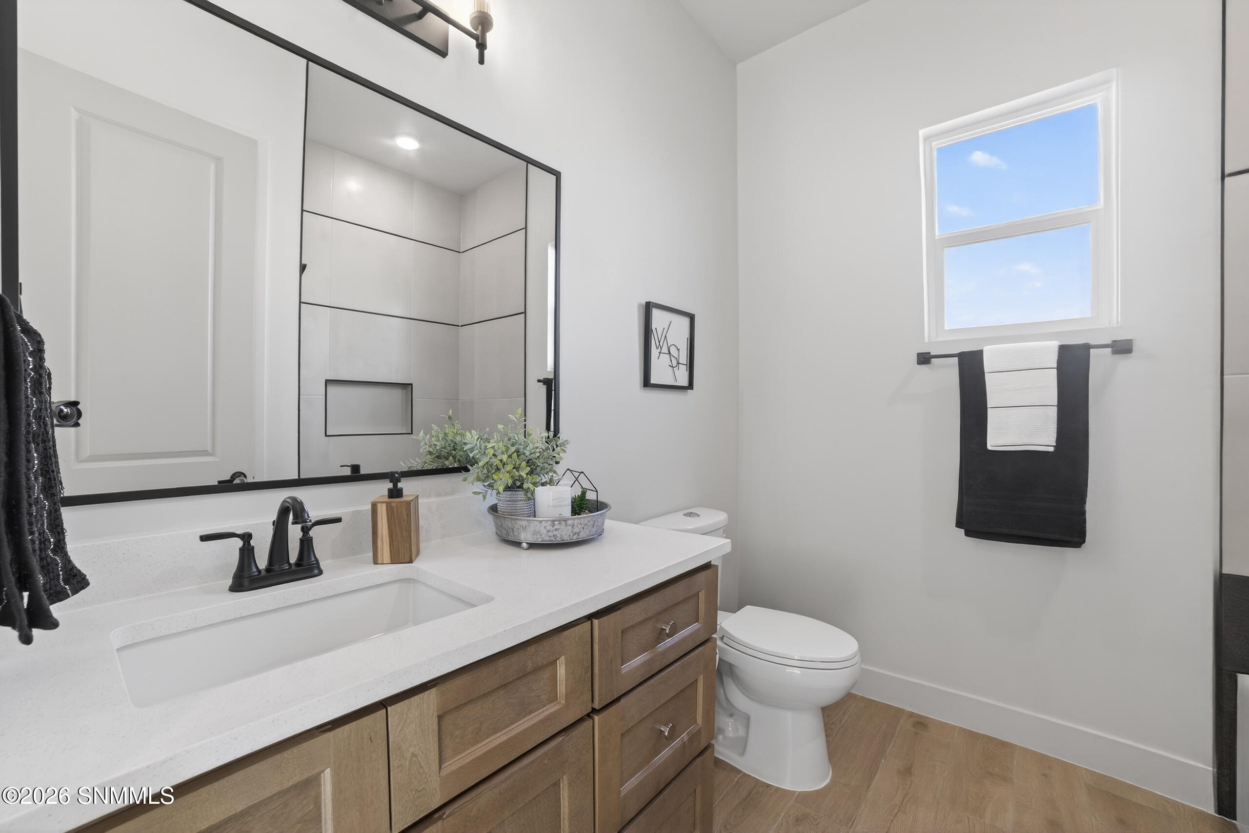 6740 VIA EMMA v2.0-19