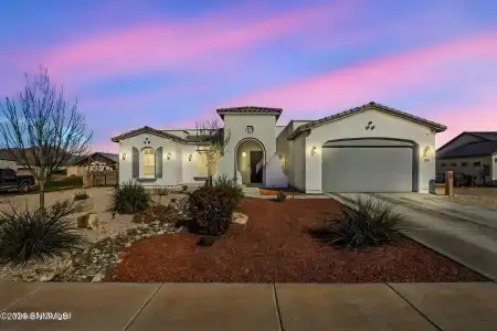 374 Barred Rock Court, Las Cruces, New Mexico 88005, 3 Bedrooms Bedrooms, ,2.5 BathroomsBathrooms,Residential,For Sale,Barred Rock,2600829