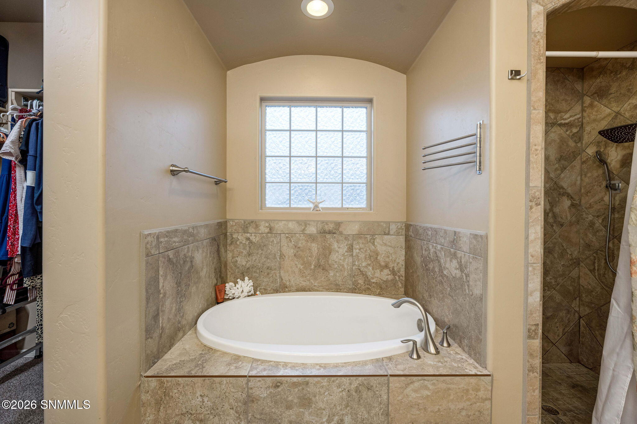 32-web-or-mls-Snappin Homes (SantaSabina