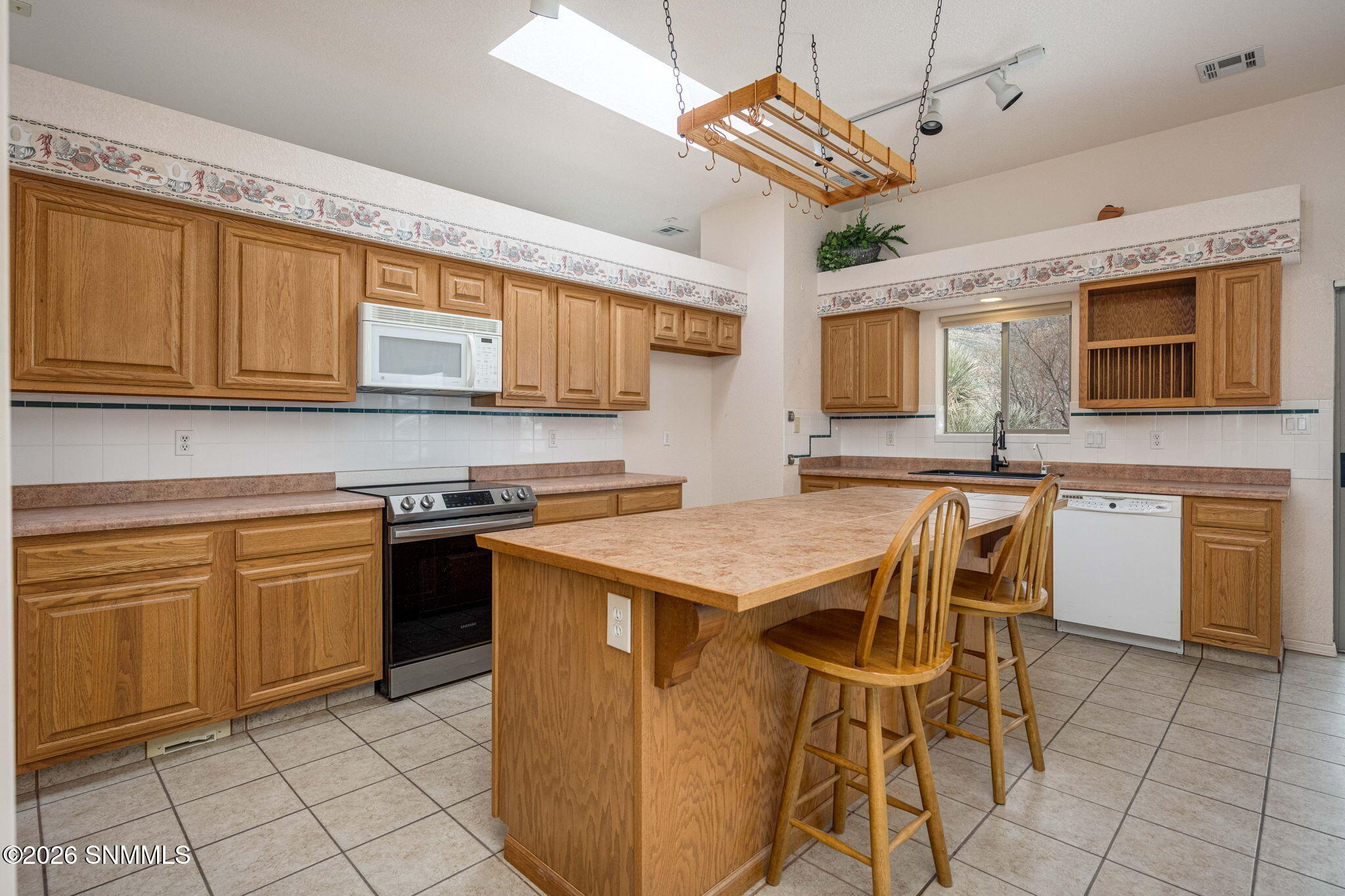 18-web-or-mls-Snappin Homes (BaylorCanyo