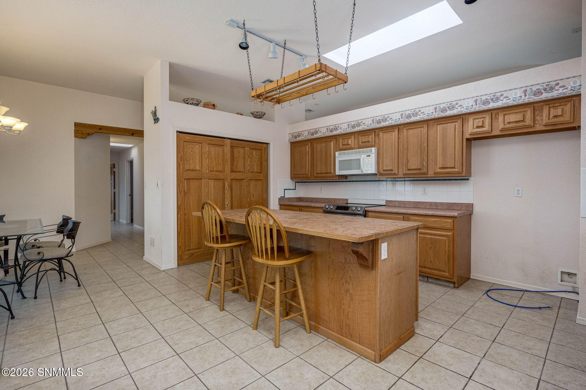 20-web-or-mls-Snappin Homes (BaylorCanyo