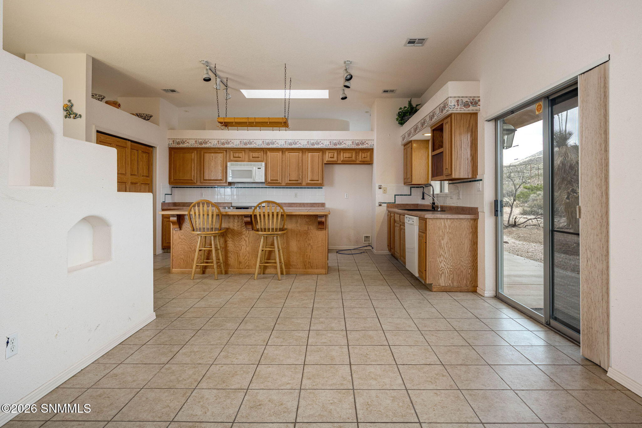 23-web-or-mls-Snappin Homes (BaylorCanyo