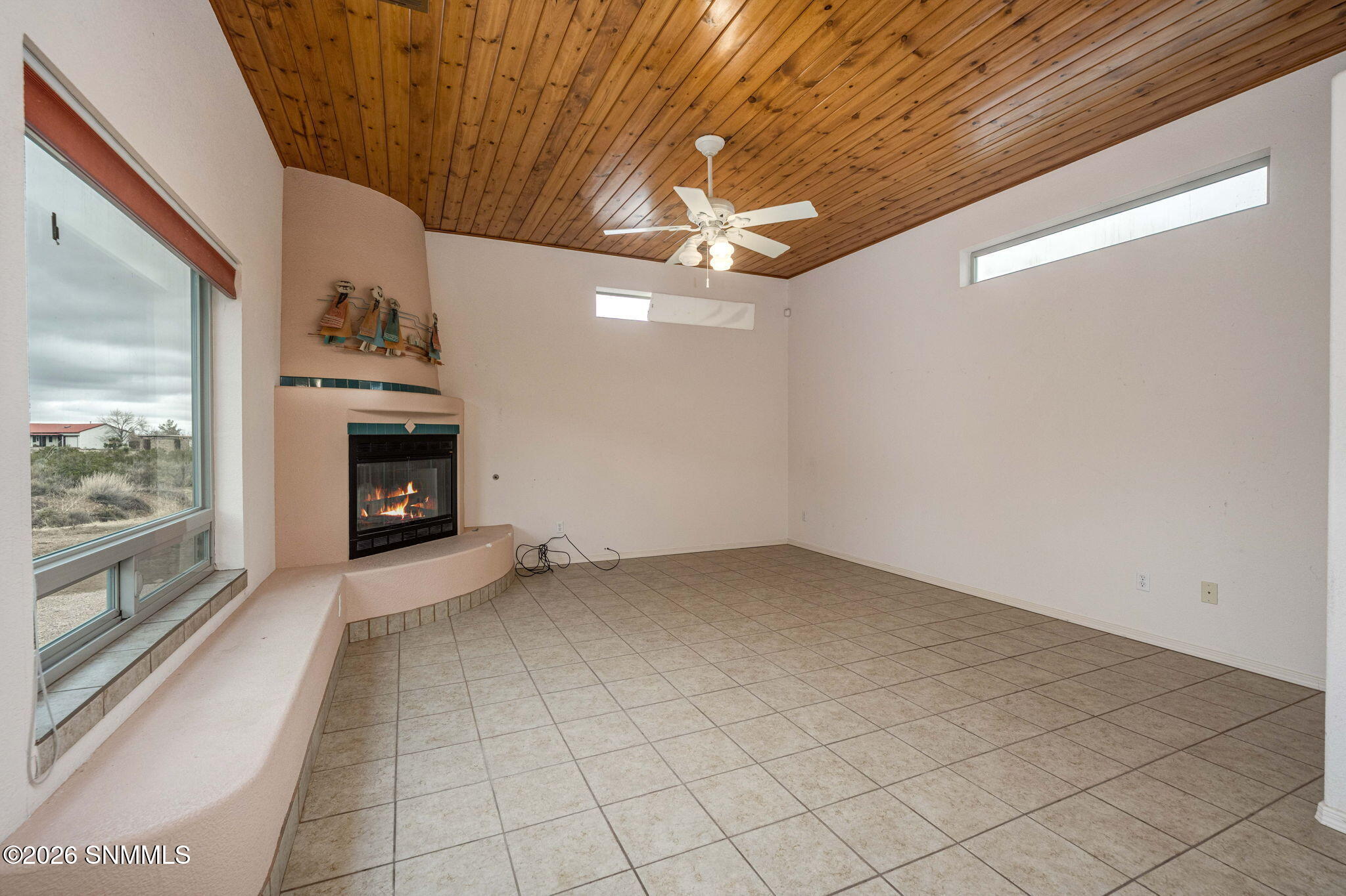 24-web-or-mls-Snappin Homes (BaylorCanyo