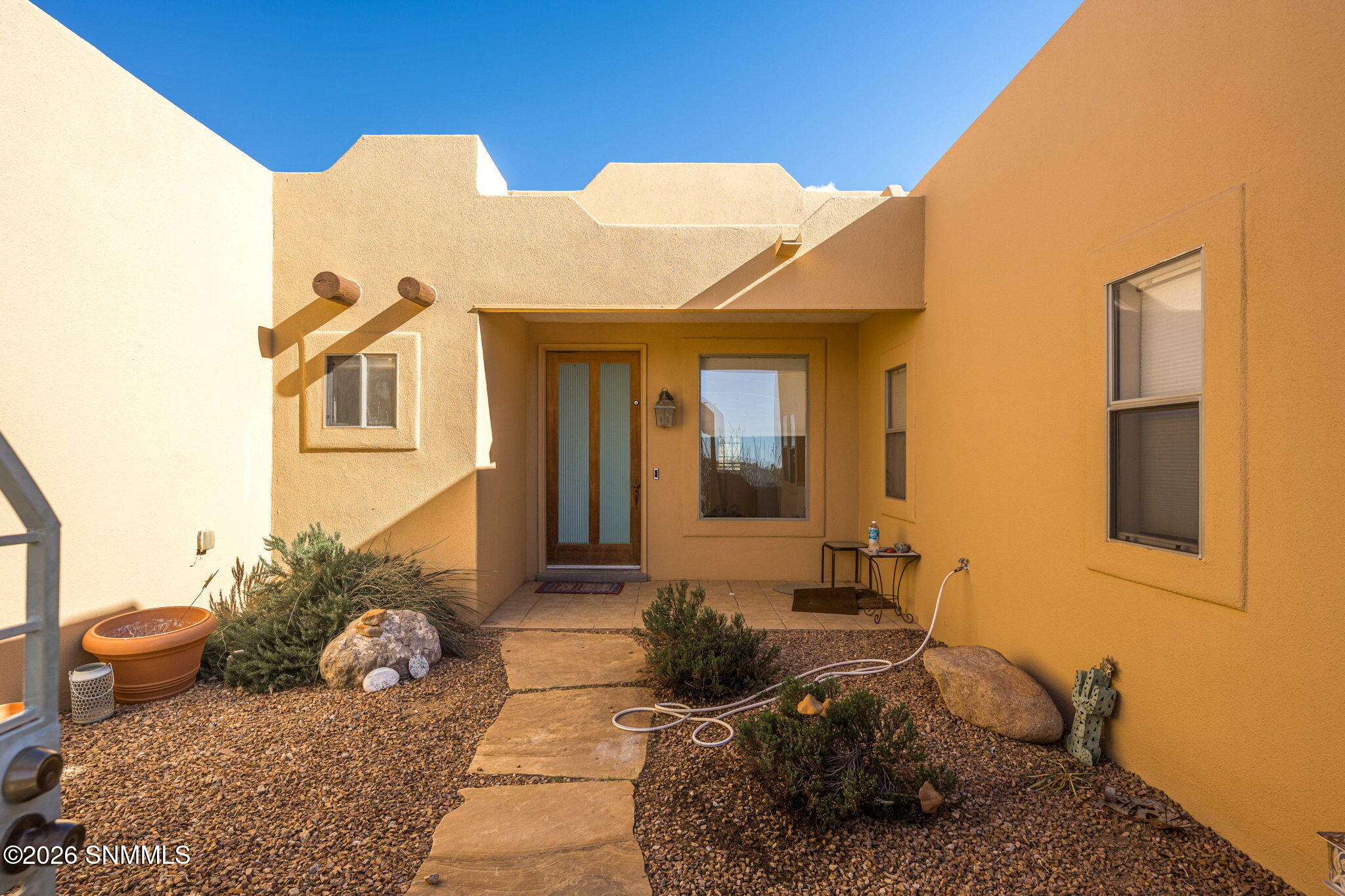 8-web-or-mls-Snappin Homes (BaylorCanyon