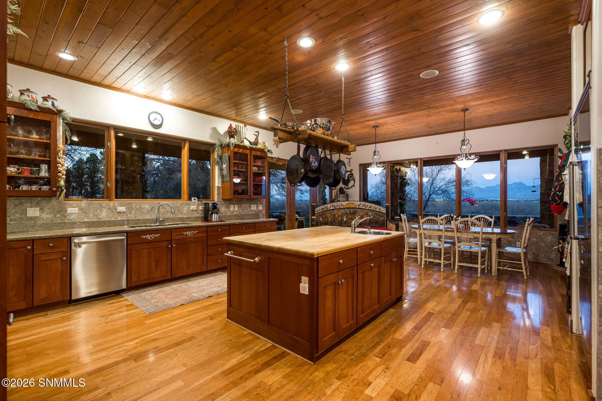 17-web-or-mls-Snappin Homes (MesillaHill