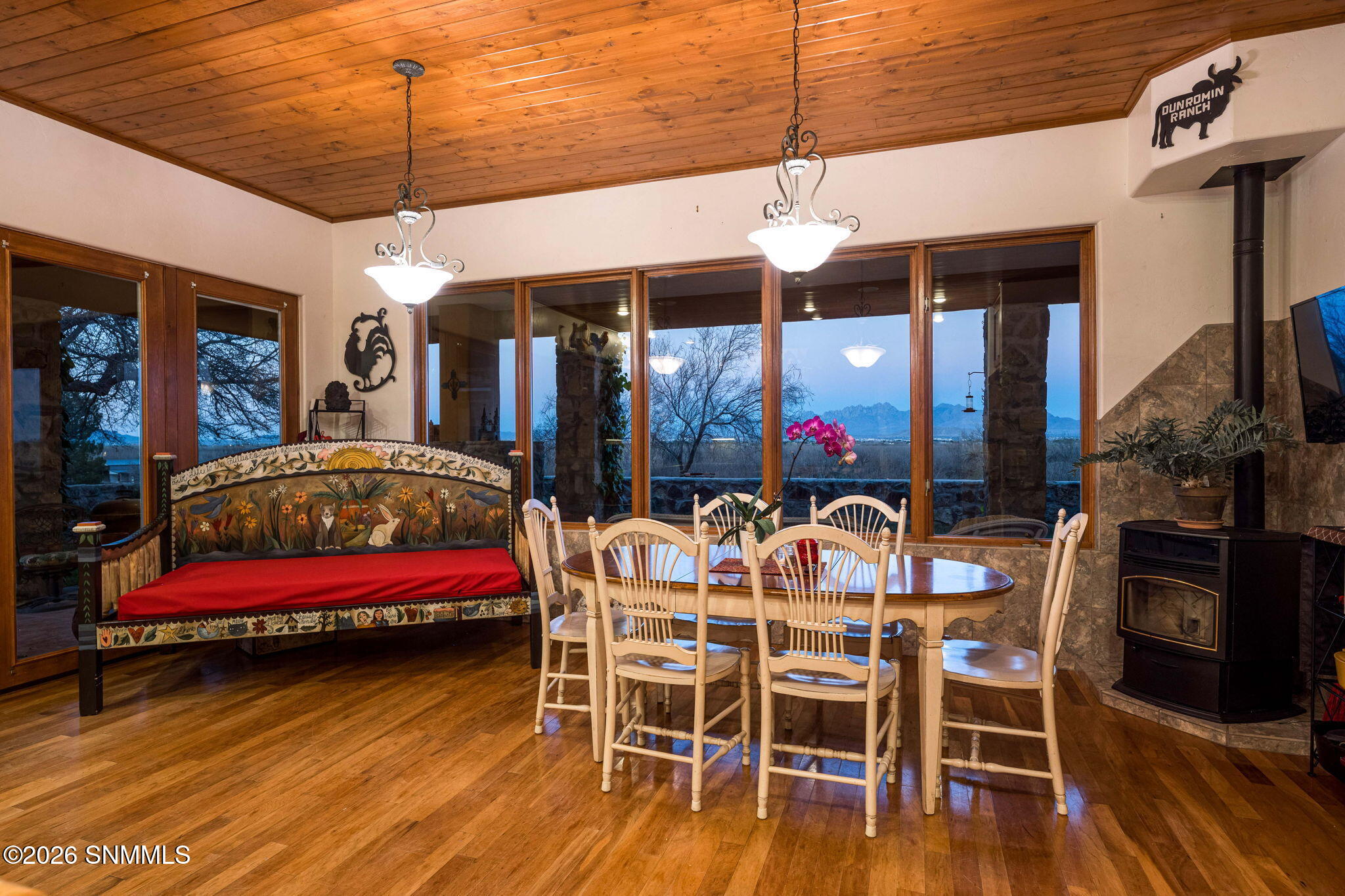 25-web-or-mls-Snappin Homes (MesillaHill