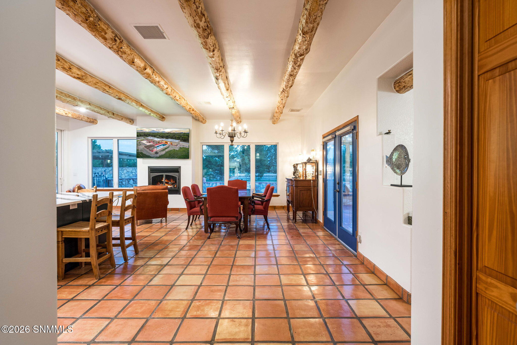 29-web-or-mls-Snappin Homes (Estrada3070