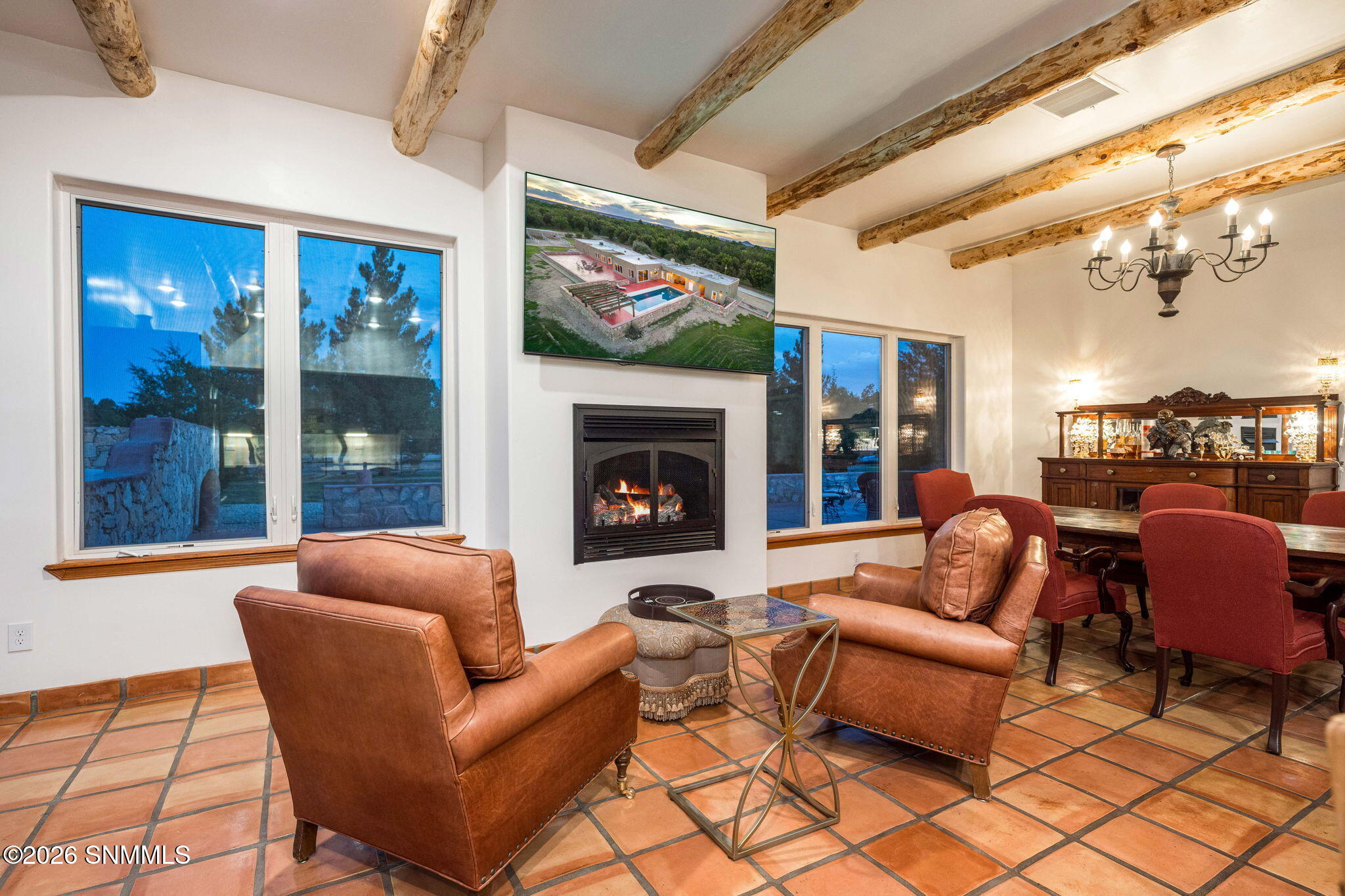 39-web-or-mls-Snappin Homes (Estrada3070