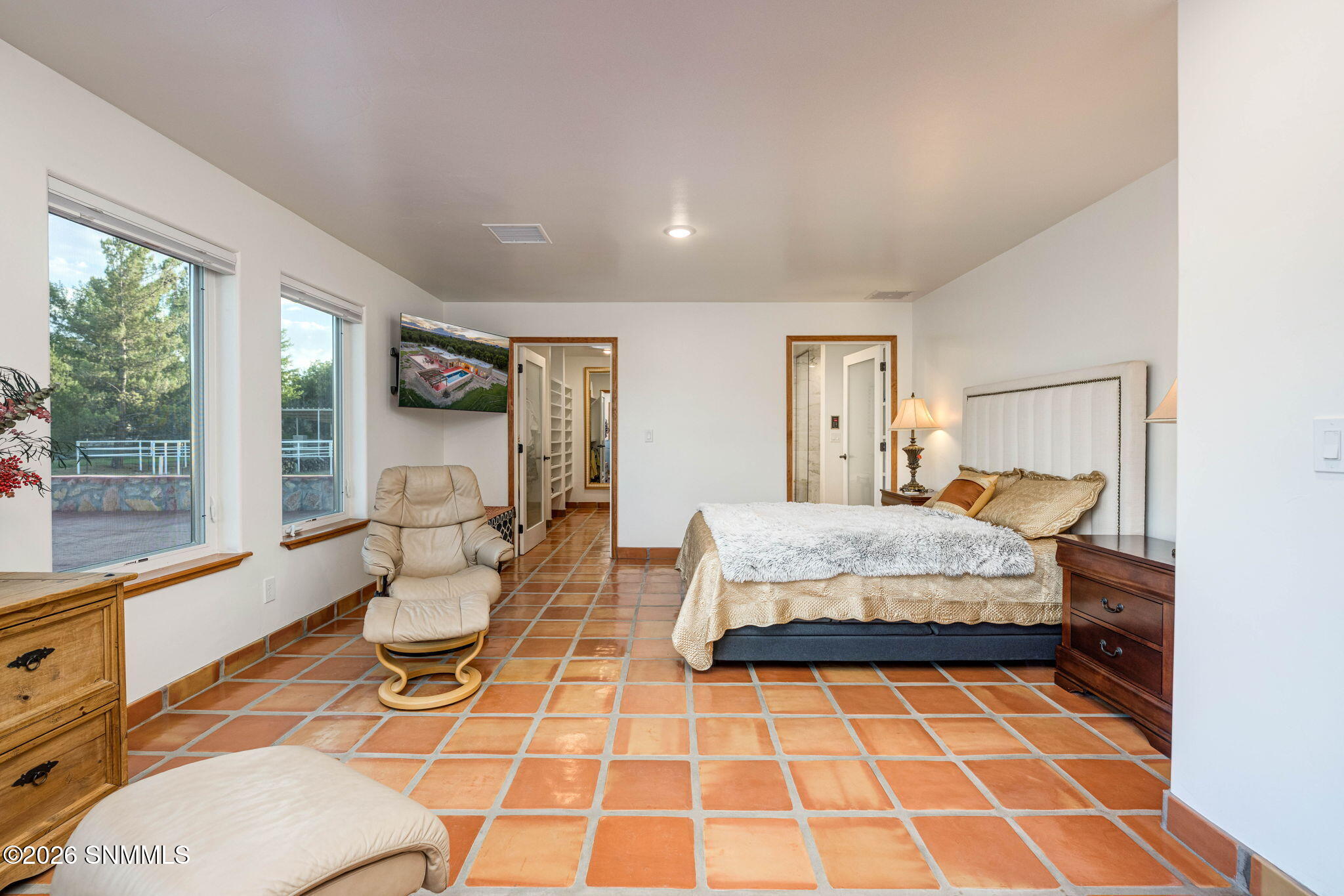 45-web-or-mls-Snappin Homes (Estrada3070