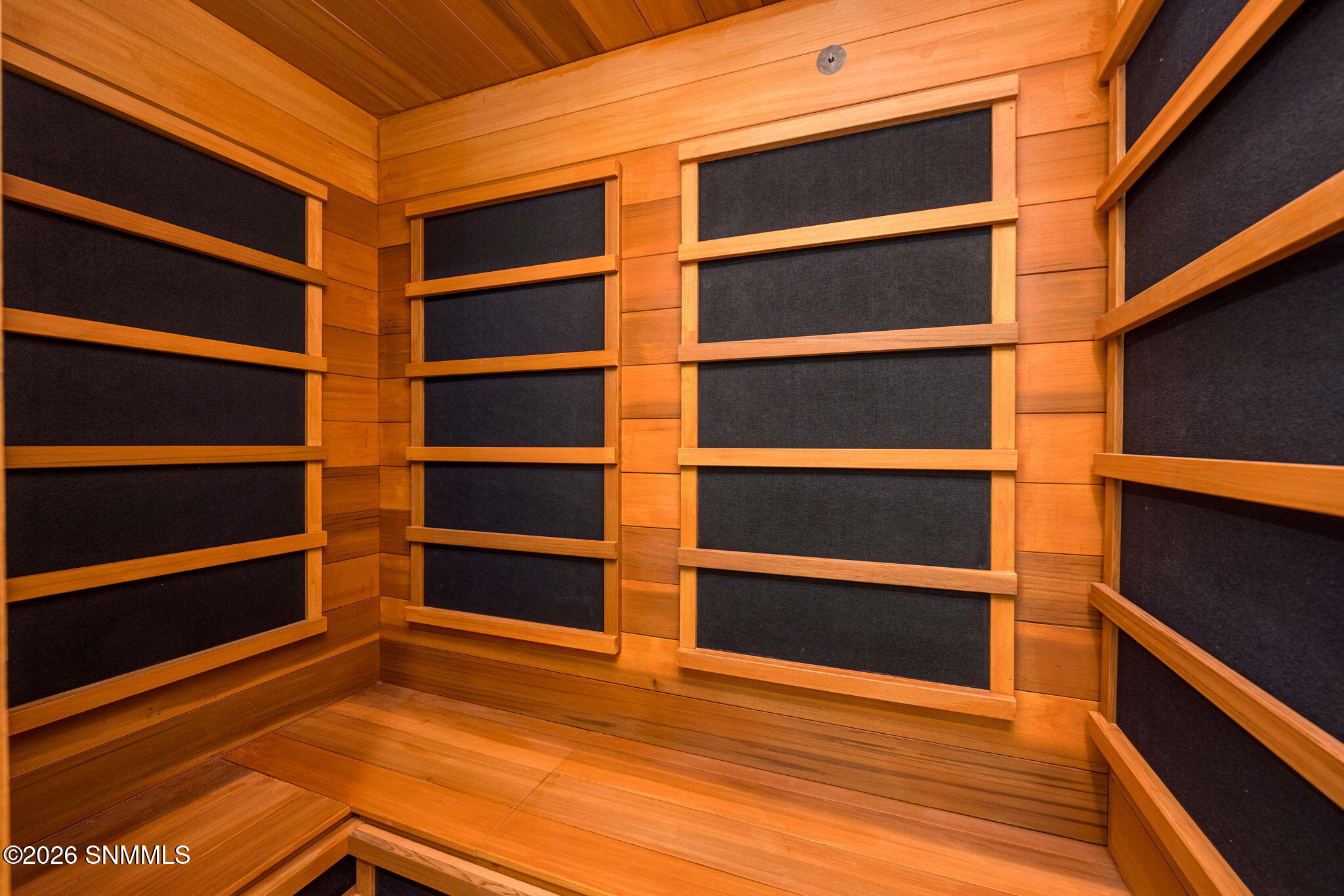 55-web-or-mls-Snappin Homes (Estrada3070