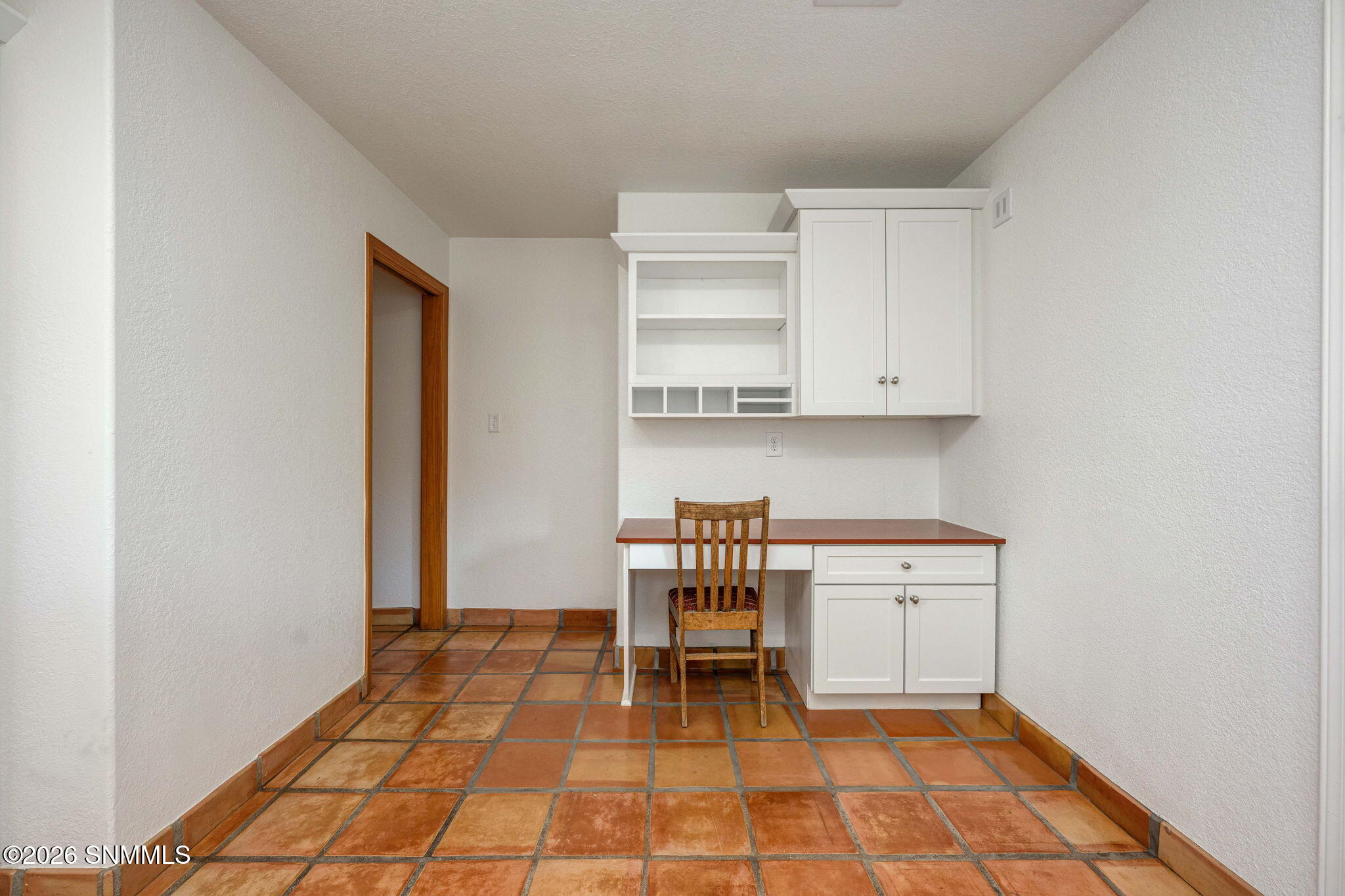 64-web-or-mls-Snappin Homes (Estrada3070