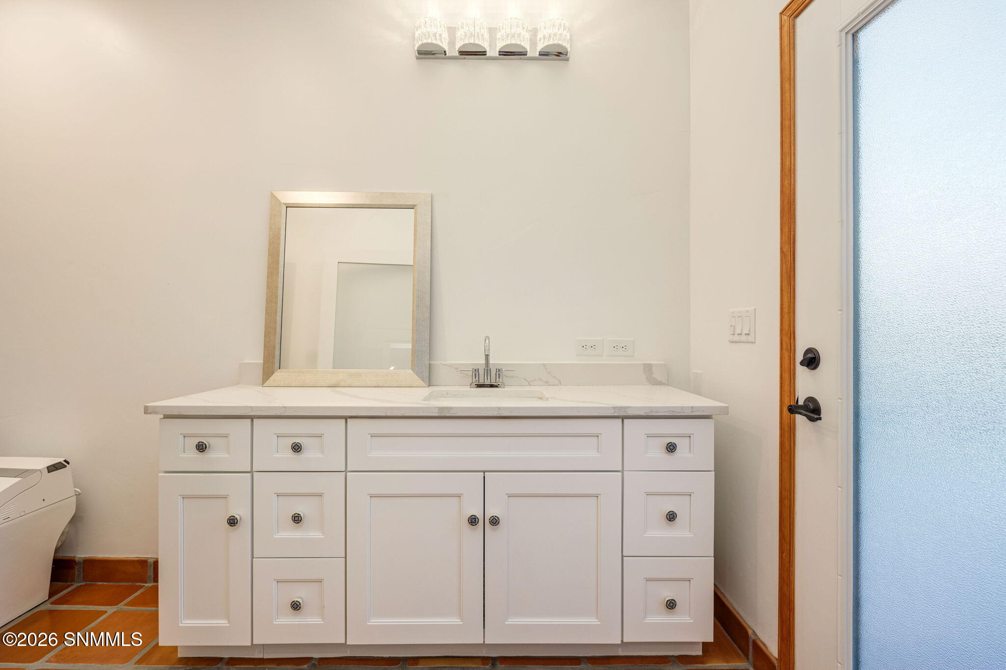 77-web-or-mls-Snappin Homes (Estrada3070