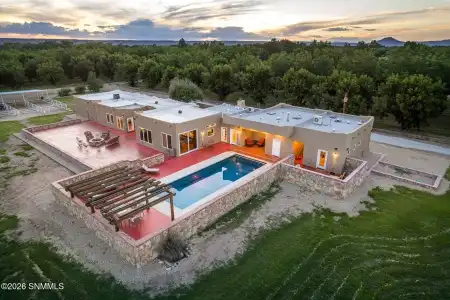 3070 Estrada Road, Las Cruces, New Mexico 88005, 3 Bedrooms Bedrooms, ,3.5 BathroomsBathrooms,Residential,For Sale,Estrada,2600849