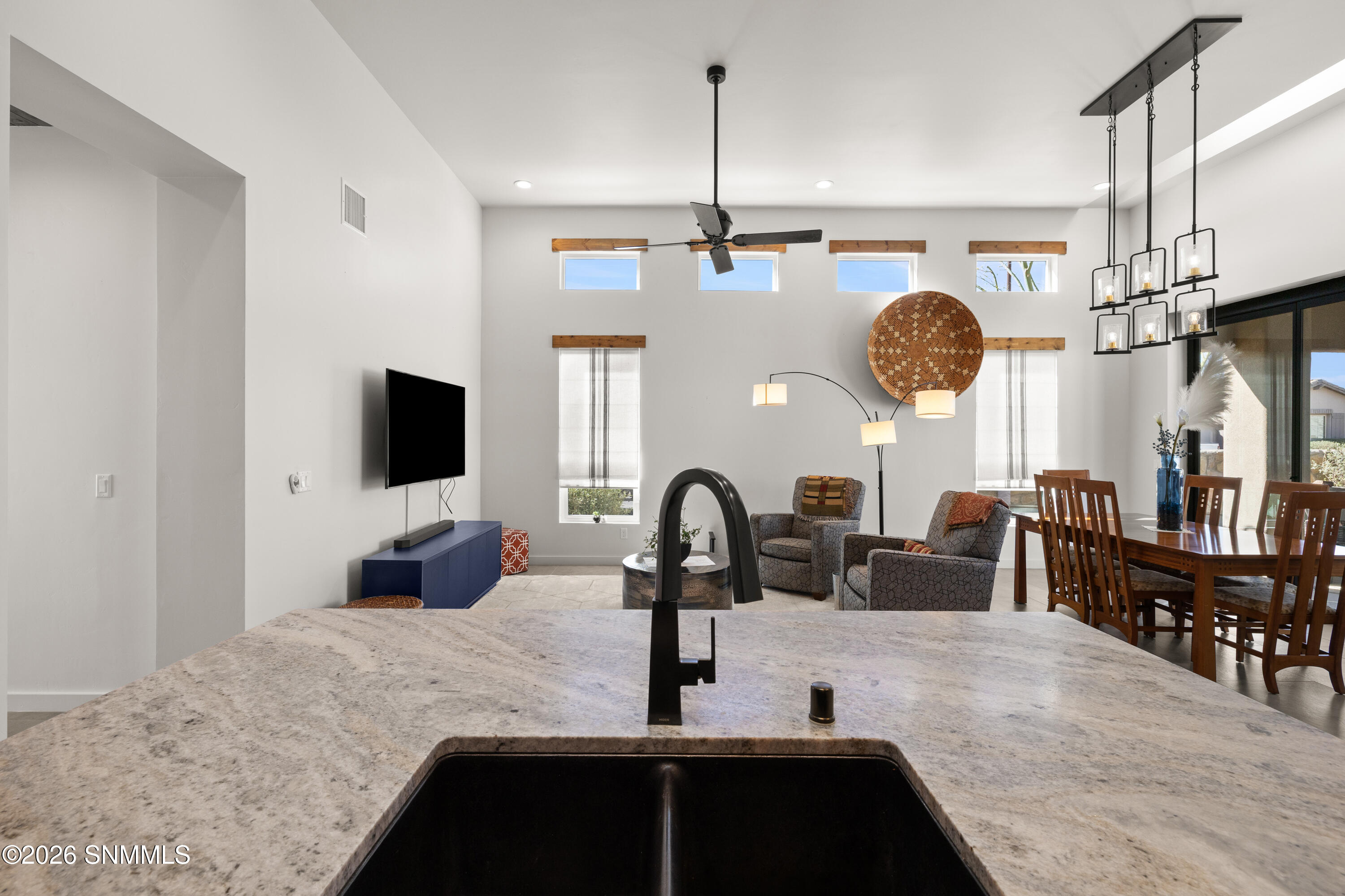 6001-High-Plains-MLS-Camera-Guy-22