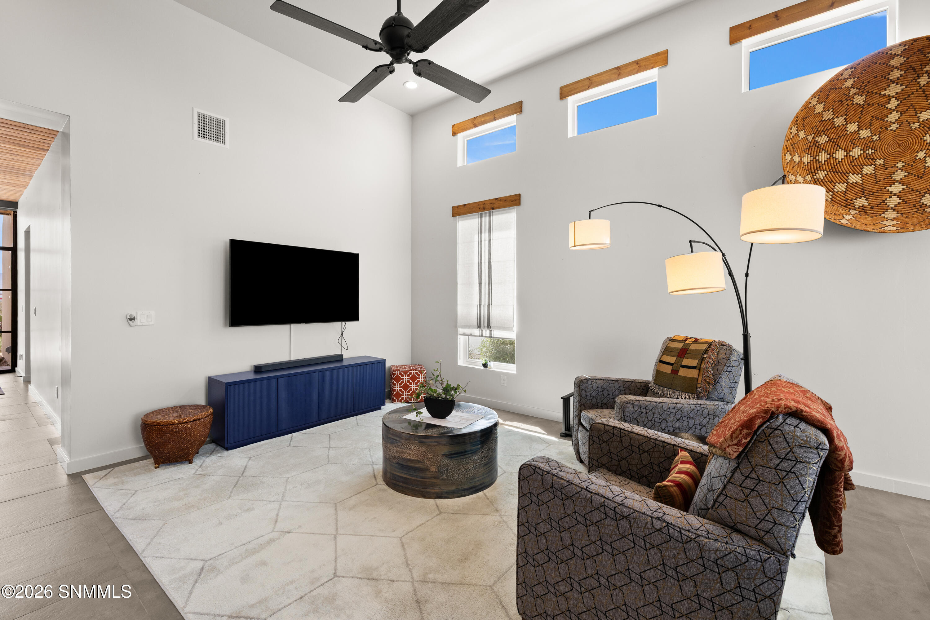 6001-High-Plains-MLS-Camera-Guy-23