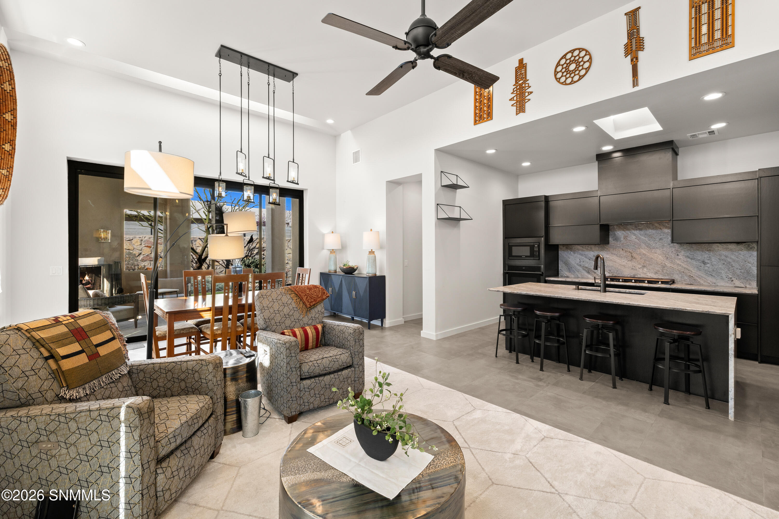 6001-High-Plains-MLS-Camera-Guy-26