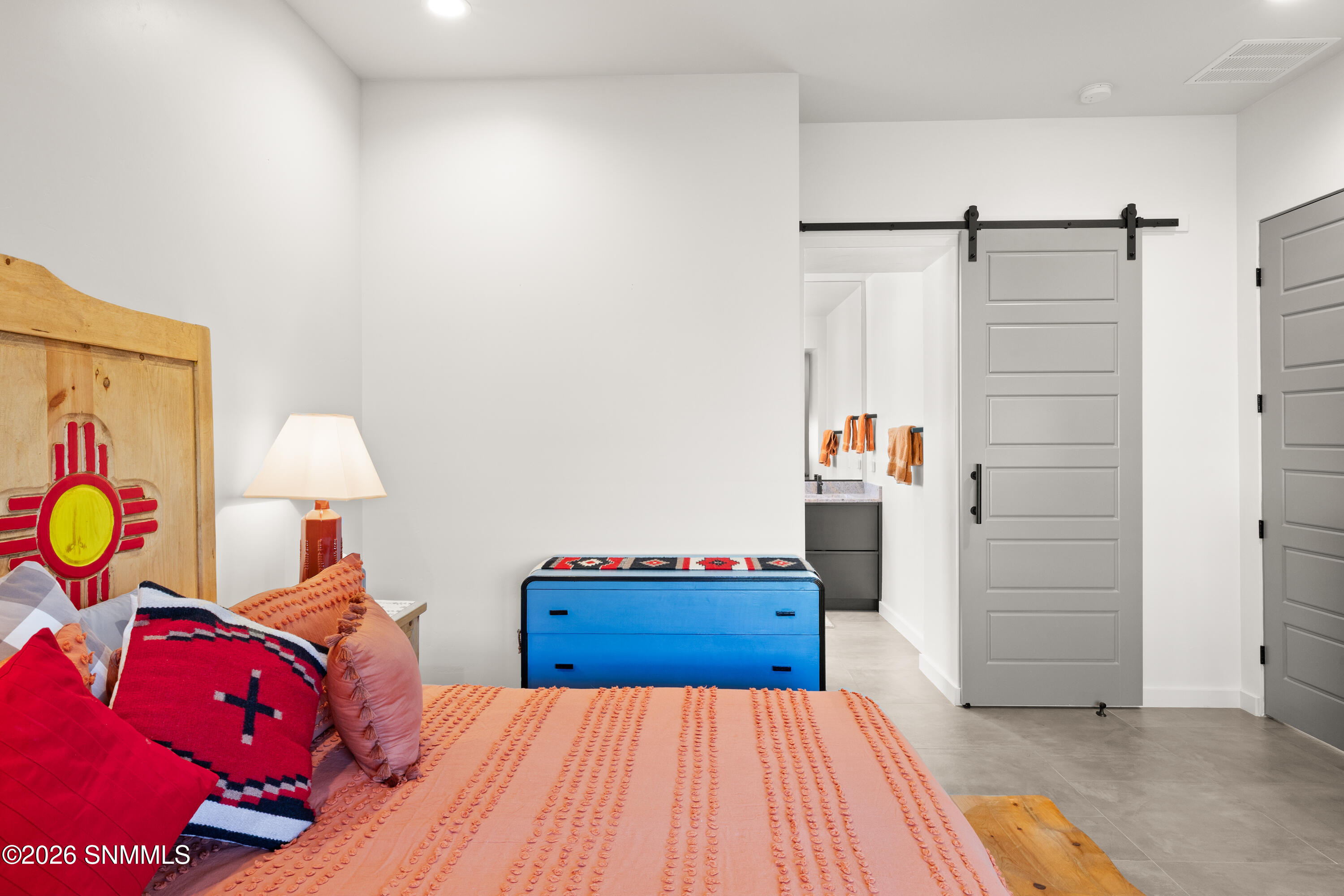 6001-High-Plains-MLS-Camera-Guy-29