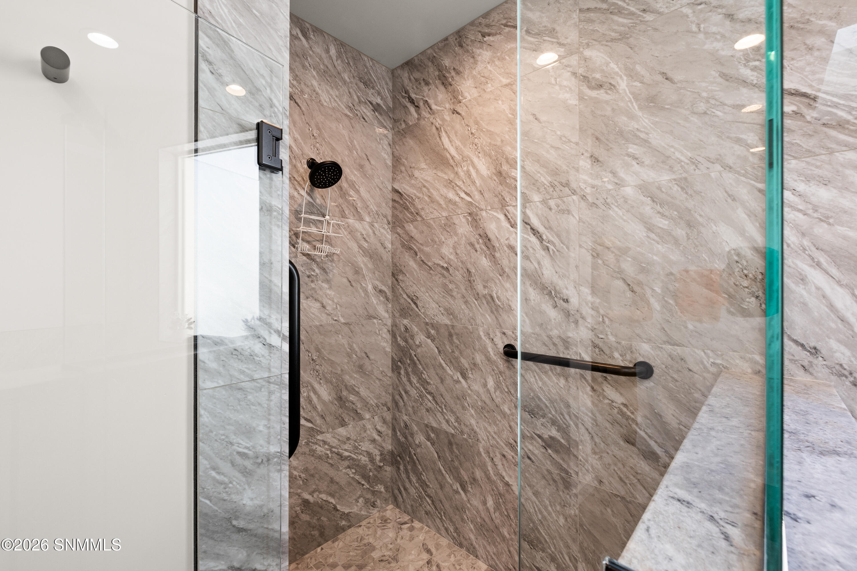 6001-High-Plains-MLS-Camera-Guy-31